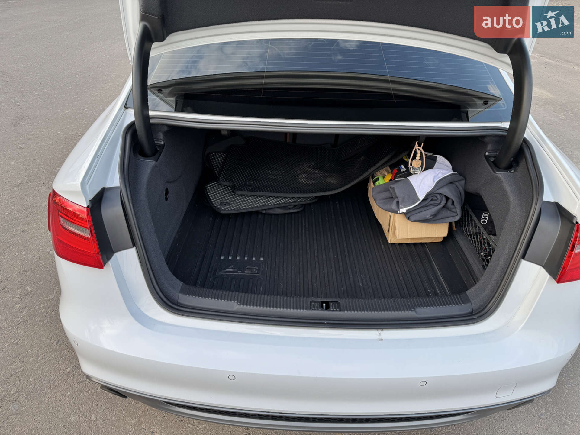 Audi A6 2014 VIN WAUHGAFC4EN122311 фото оголошення 132 з 145
