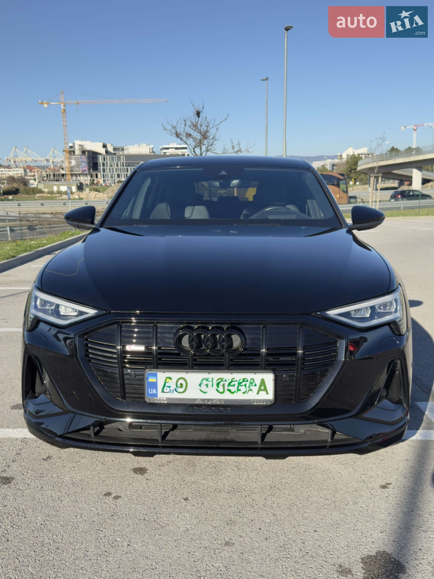 Audi e-tron 2021 VIN WAUZZZGE9MB029619 фото оголошення 2 з 24