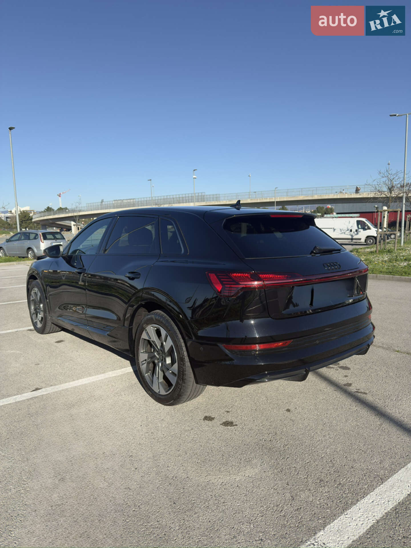 Audi e-tron 2021 VIN WAUZZZGE9MB029619 фото оголошення 6 з 24