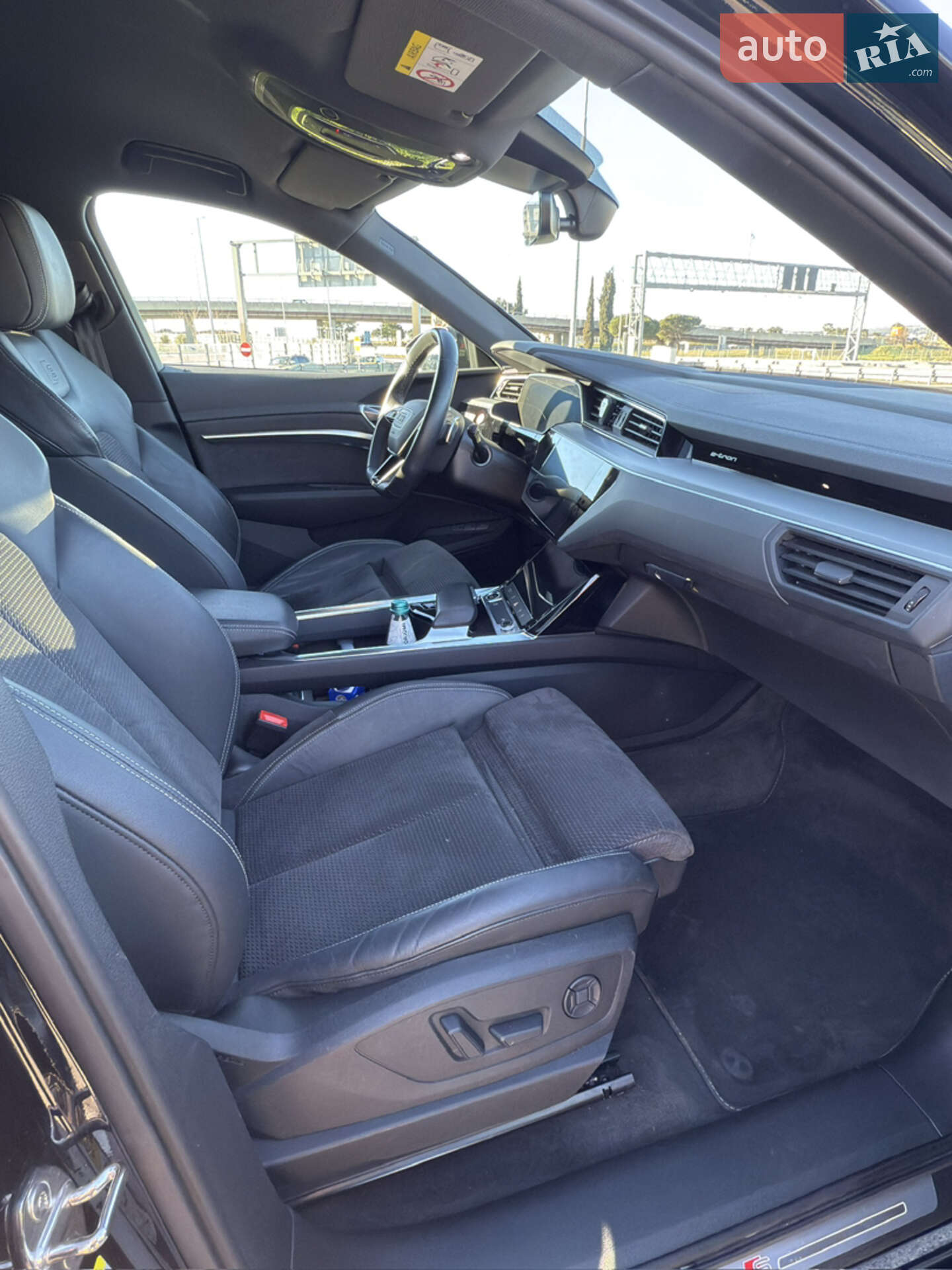 Audi e-tron 2021 VIN WAUZZZGE9MB029619 фото оголошення 15 з 24