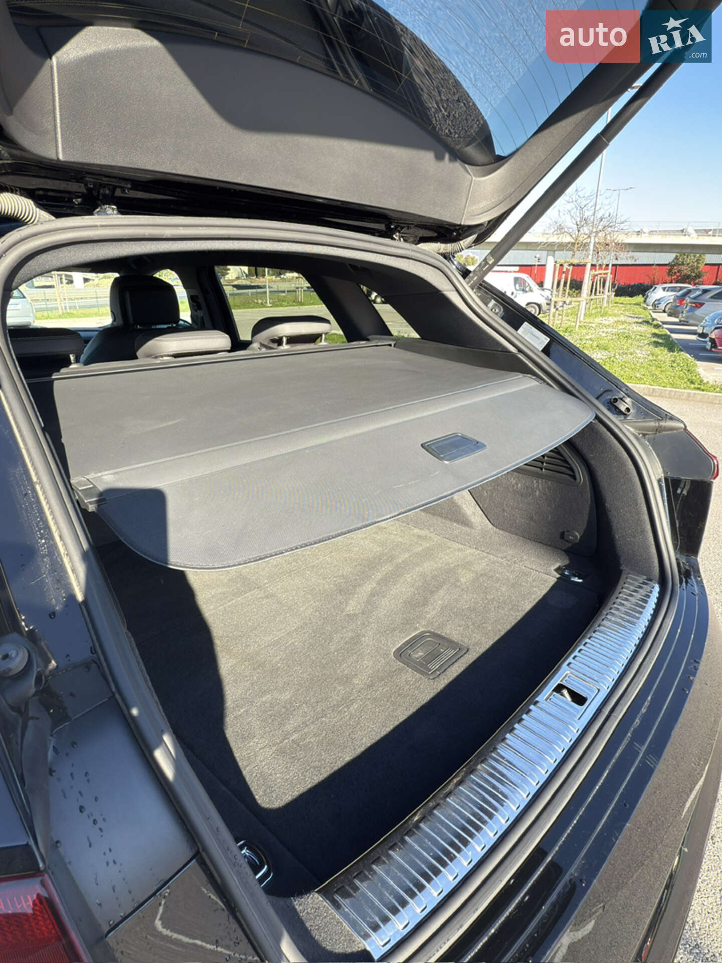 Audi e-tron 2021 VIN WAUZZZGE9MB029619 фото оголошення 19 з 24