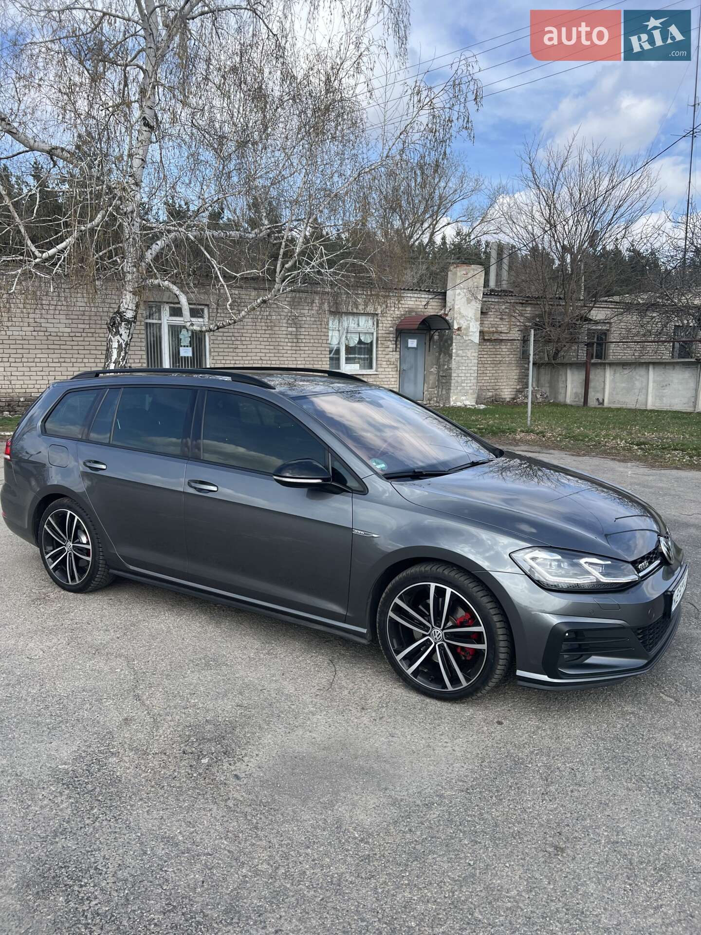 Volkswagen Golf 2017 VIN WVWZZZAUZJP535161 фото оголошення 3 з 11