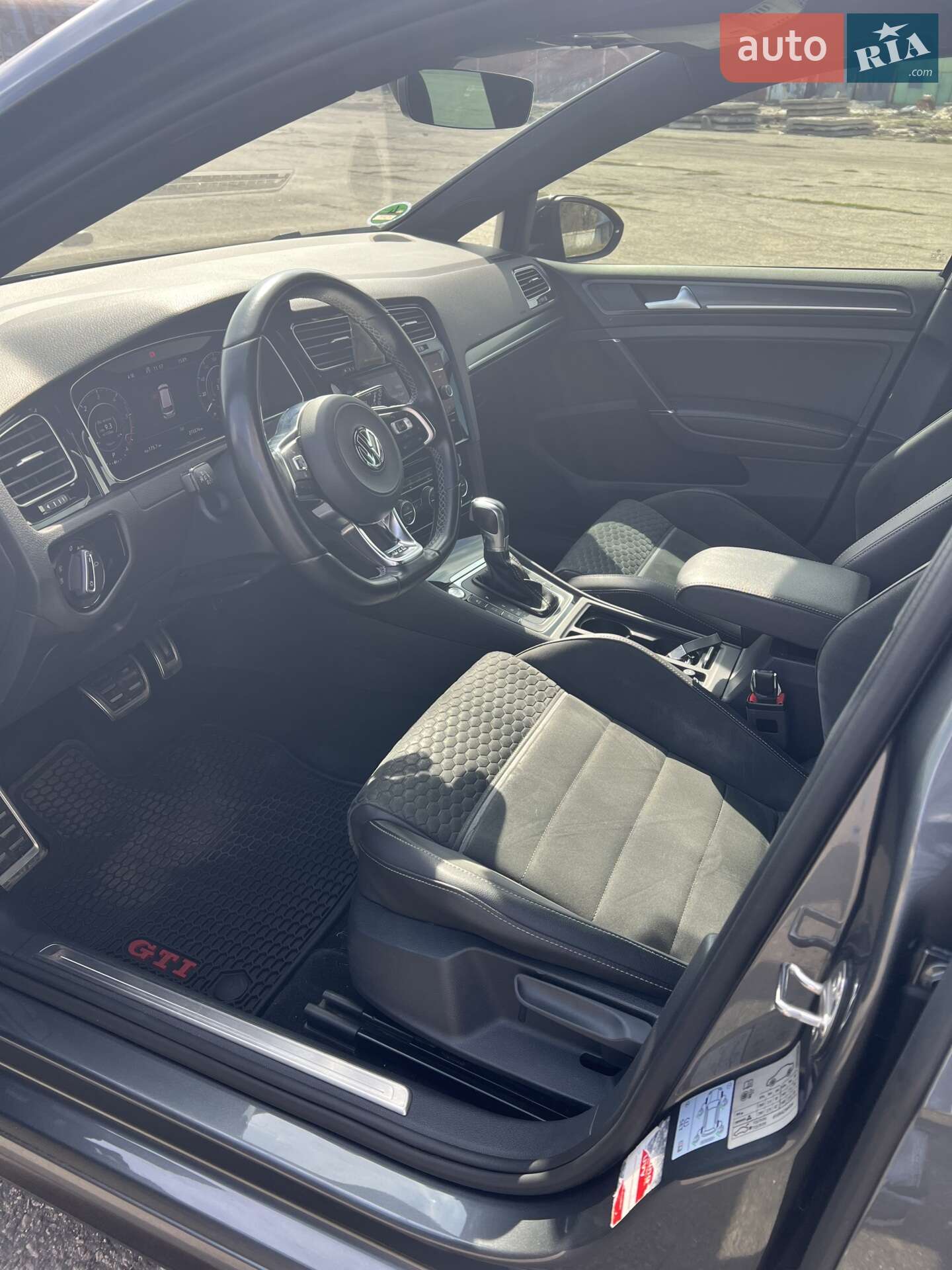 Volkswagen Golf 2017 VIN WVWZZZAUZJP535161 фото оголошення 11 з 11