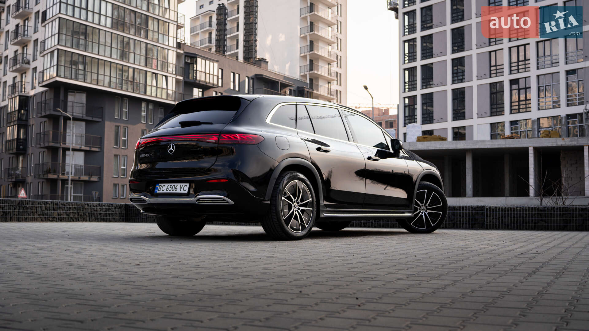 Mercedes-Benz EQS SUV 2022 VIN 4JGDM2DB7PA008593 фото оголошення 18 з 36