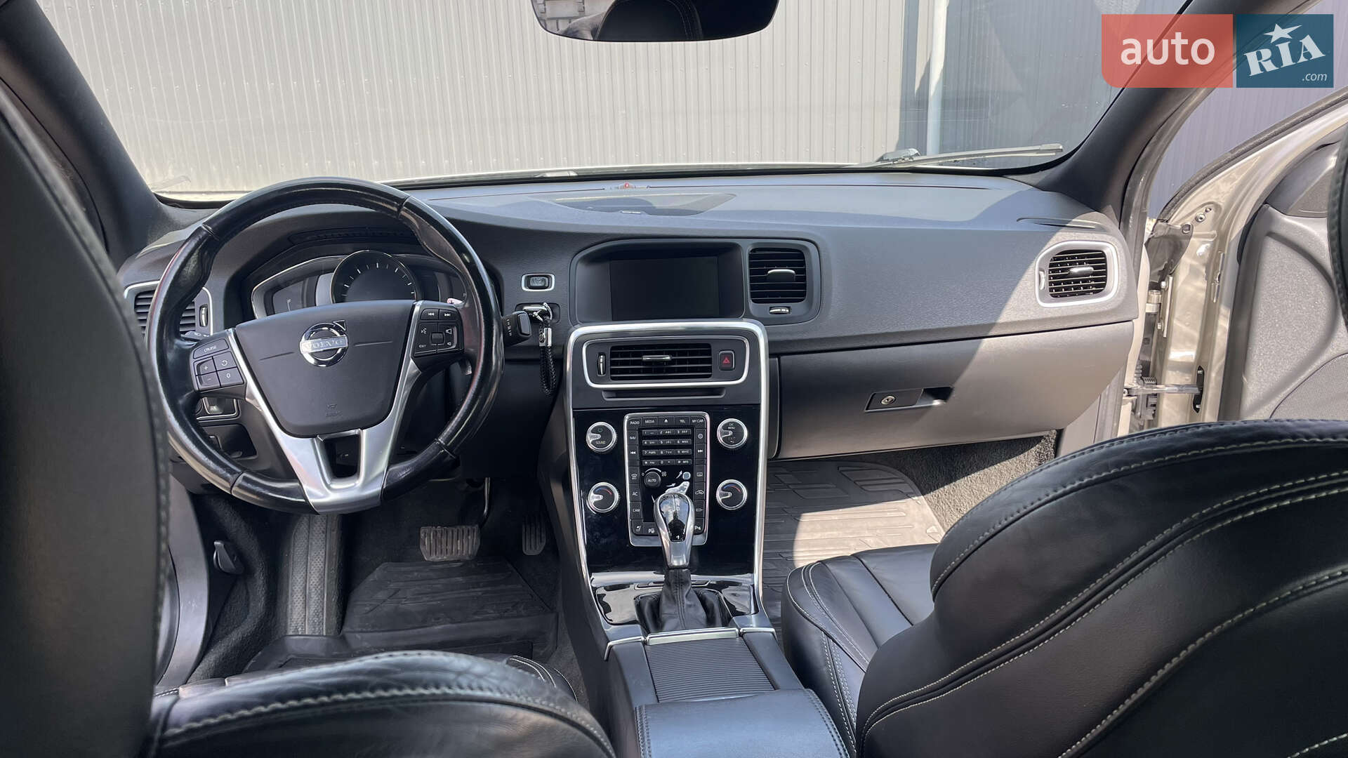 Volvo S60 2014 VIN YV140MFK4F1340671 фото оголошення 12 з 45