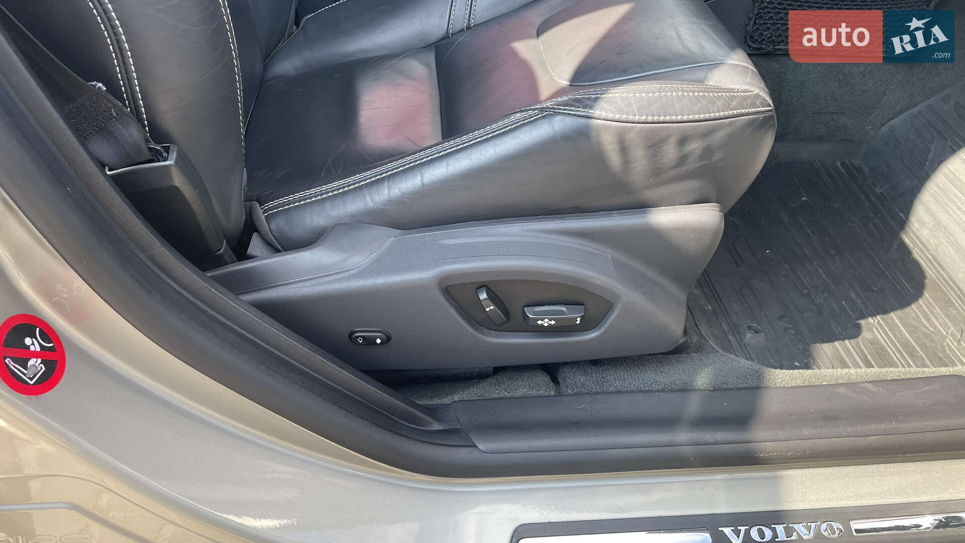 Volvo S60 2014 VIN YV140MFK4F1340671 фото оголошення 16 з 45