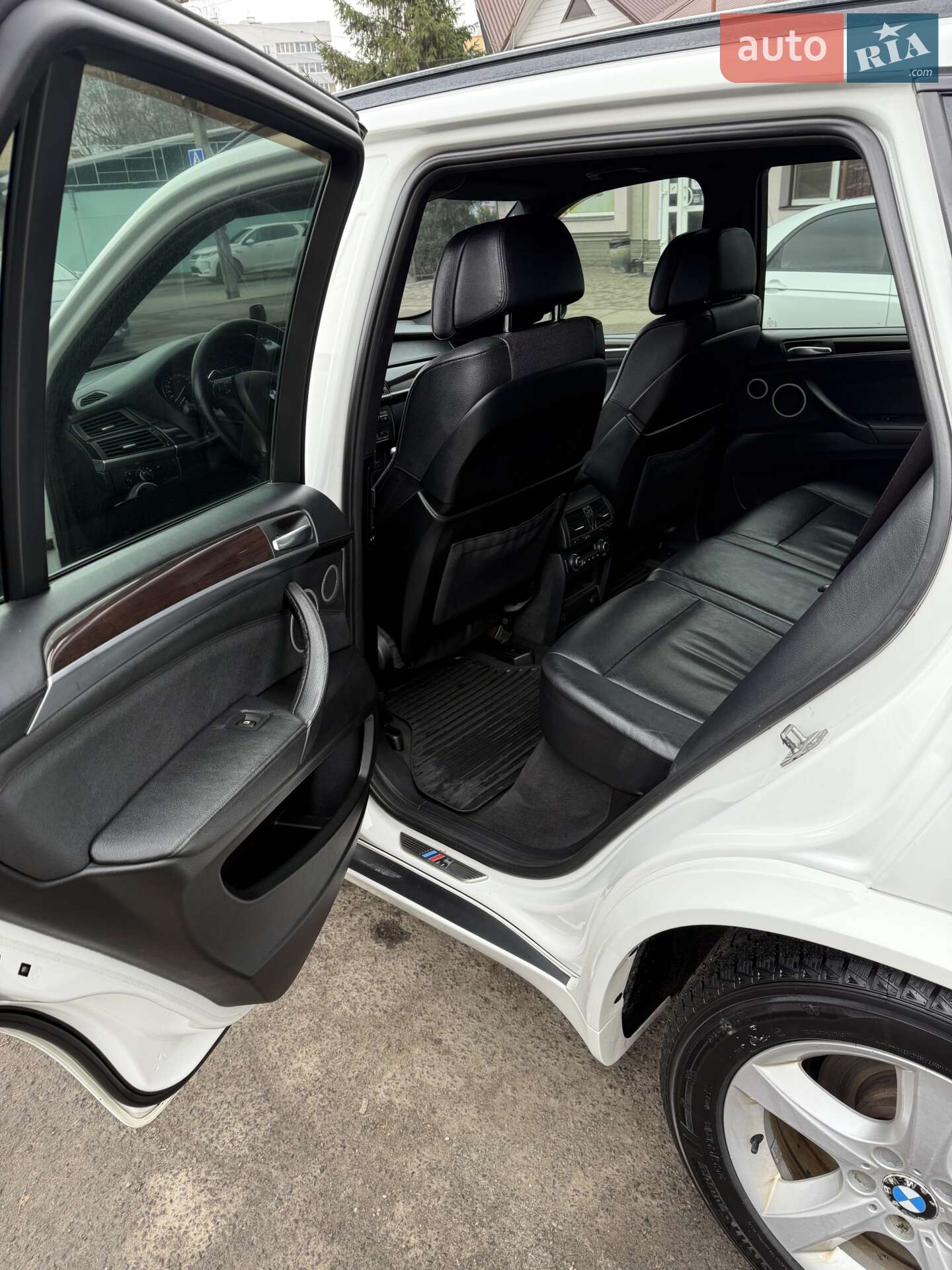 BMW X5 2012 VIN WBAZW610X0L573233 фото оголошення 44 з 48