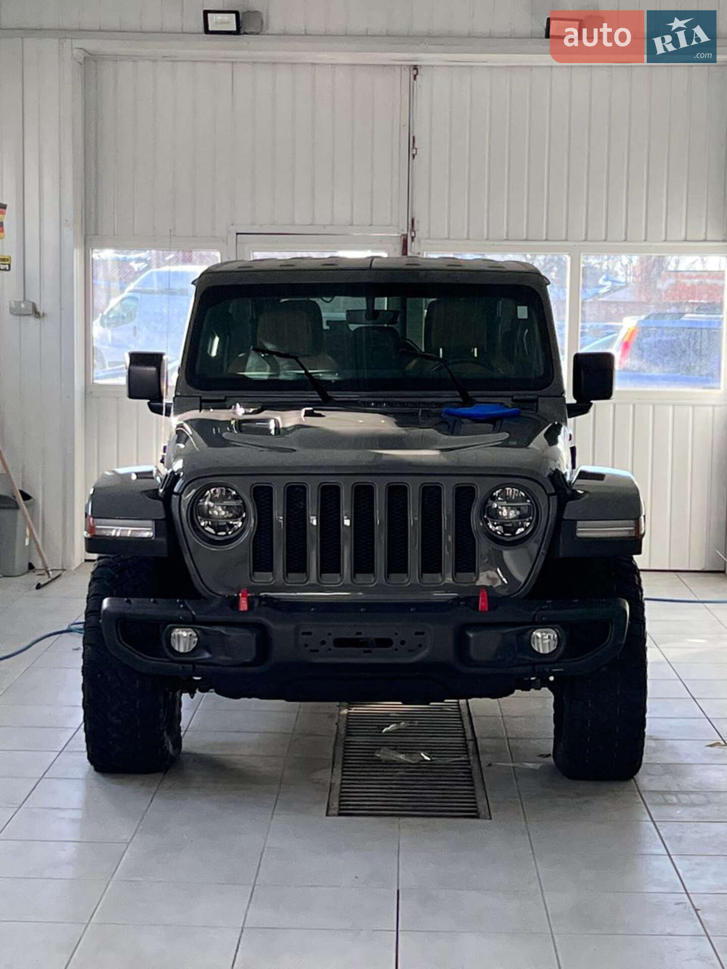 Jeep Wrangler 2020 VIN 1C4JJXFM9MW555701 фото оголошення 14 з 17