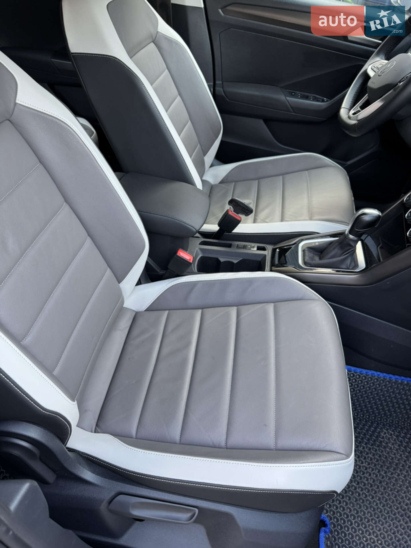 Volkswagen T-Roc 2018 VIN WVGZZZA1ZJV048175 фото оголошення 25 з 29
