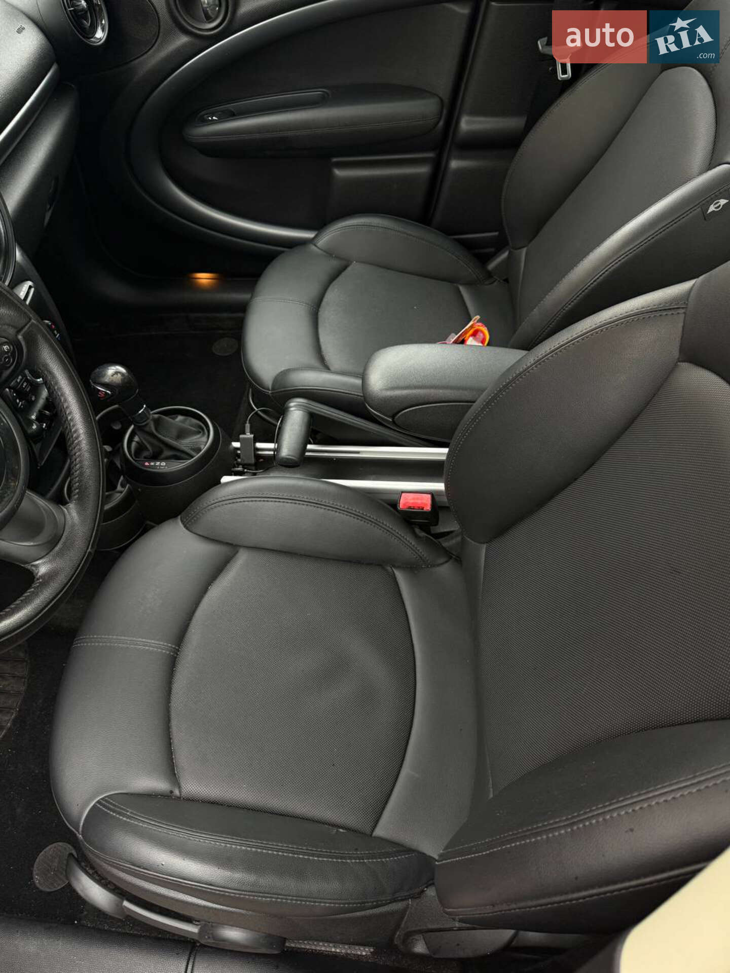Mini Countryman 2014 VIN WMWZC5C53EWP36399 фото оголошення 9 з 12