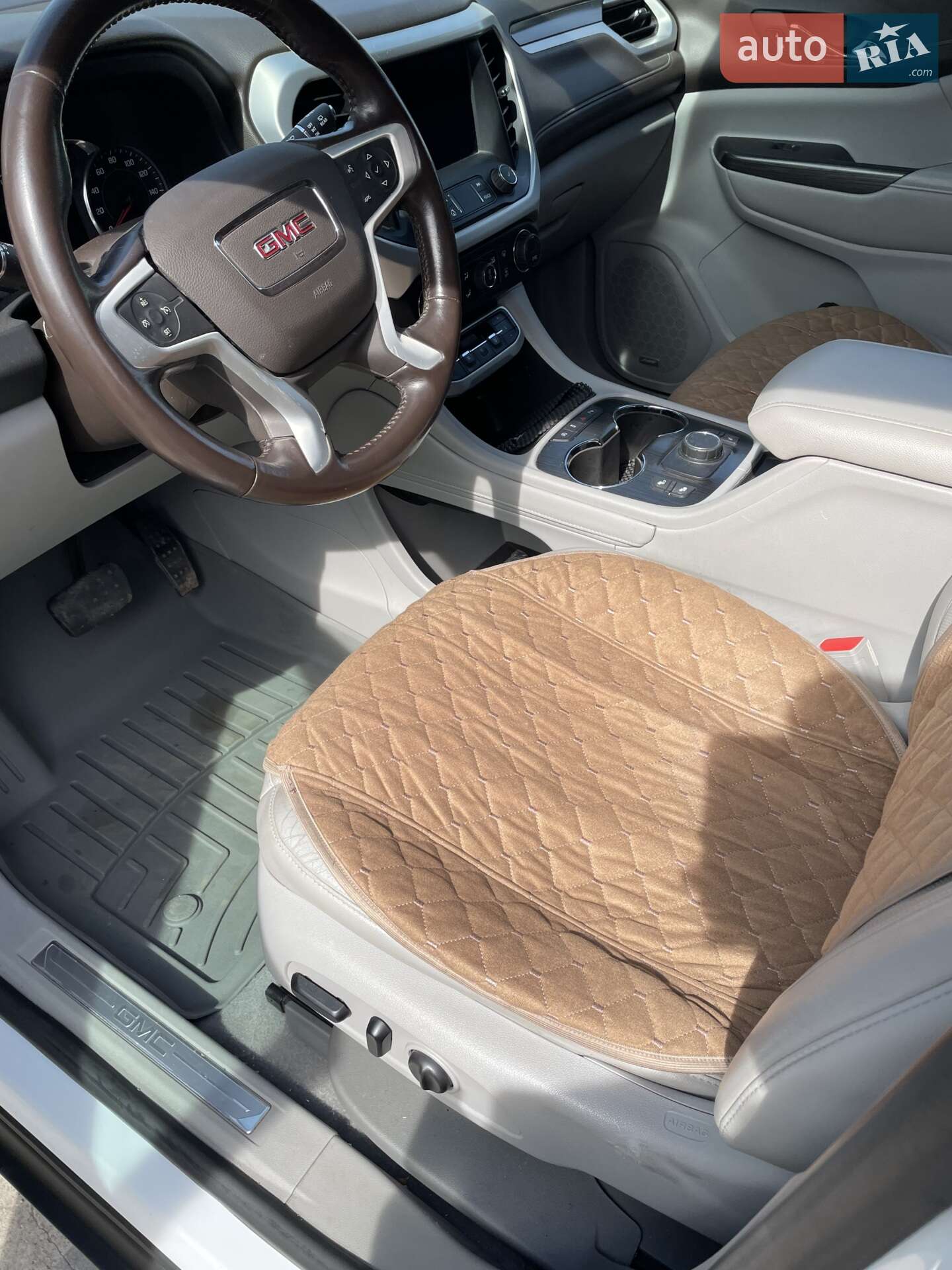 GMC Acadia 2020 VIN 1GKKNML42LZ189481 фото оголошення 13 з 28