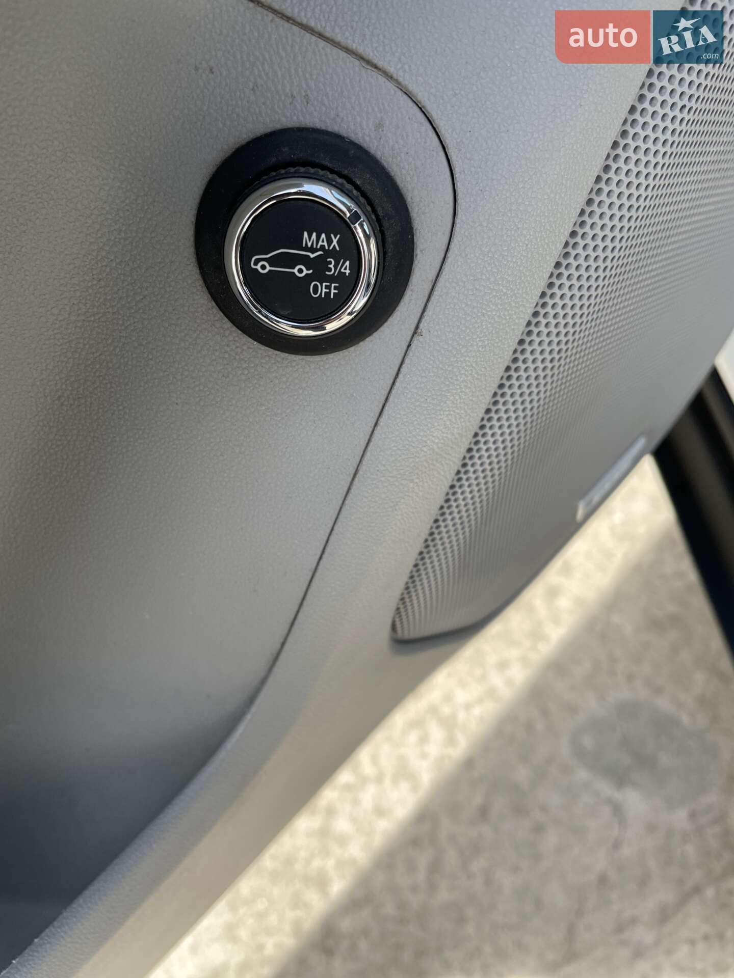 GMC Acadia 2020 VIN 1GKKNML42LZ189481 фото оголошення 15 з 28