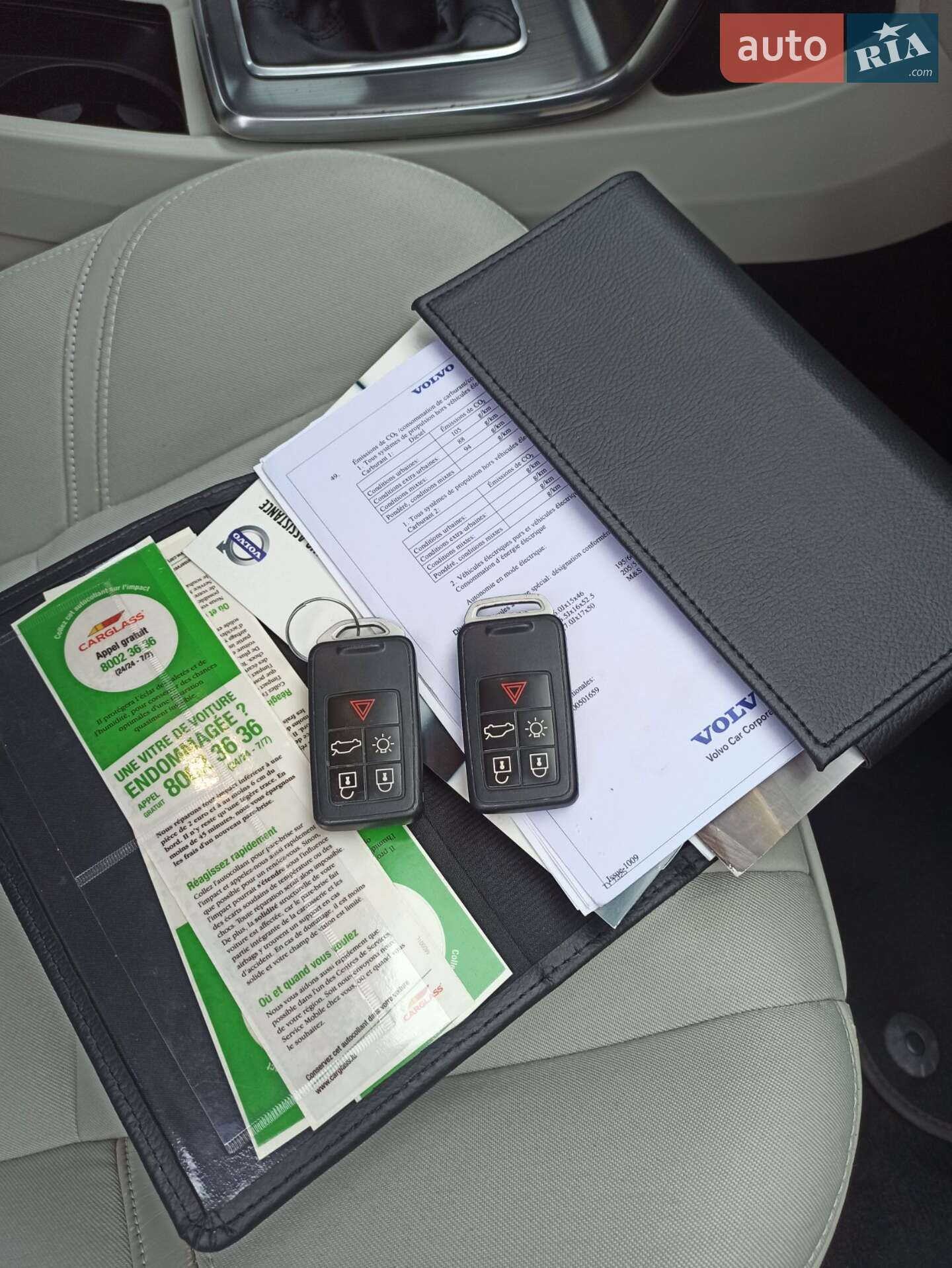 Volvo V40 2013 VIN YV1MV8481D2040659 фото оголошення 2 з 16