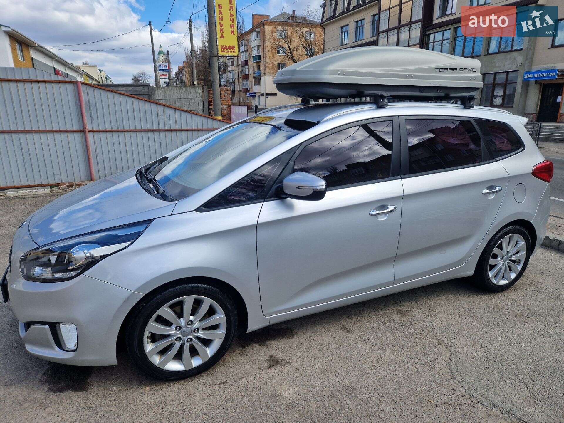 Kia Carens 2013 VIN KNAHU814BEK023813 фото оголошення 2 з 35