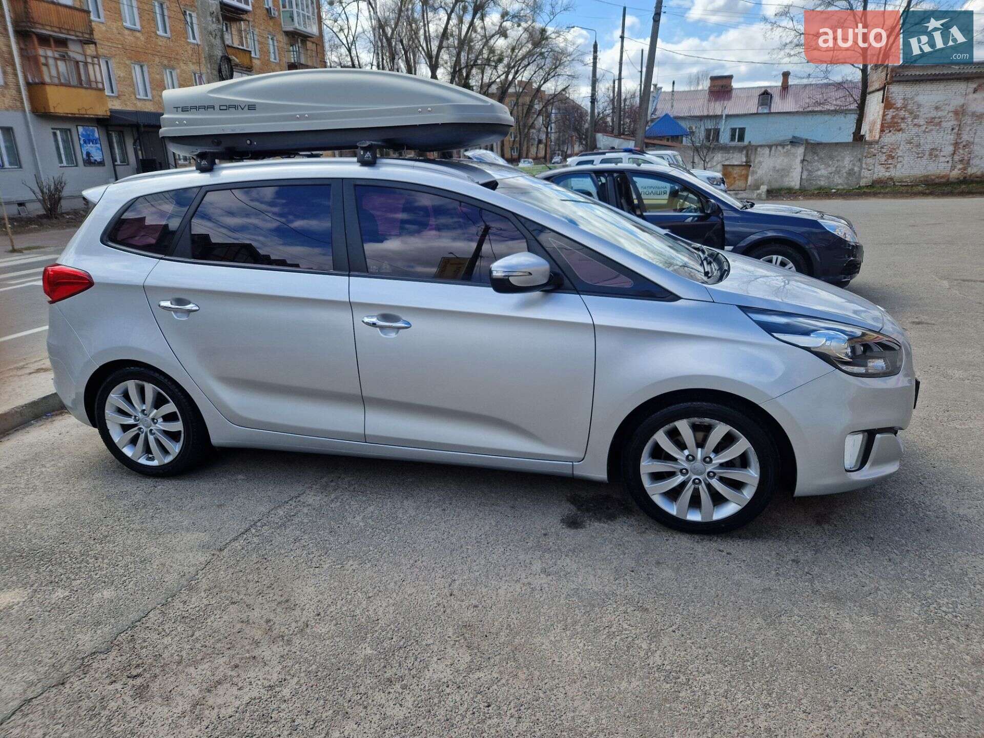 Kia Carens 2013 VIN KNAHU814BEK023813 фото оголошення 3 з 35