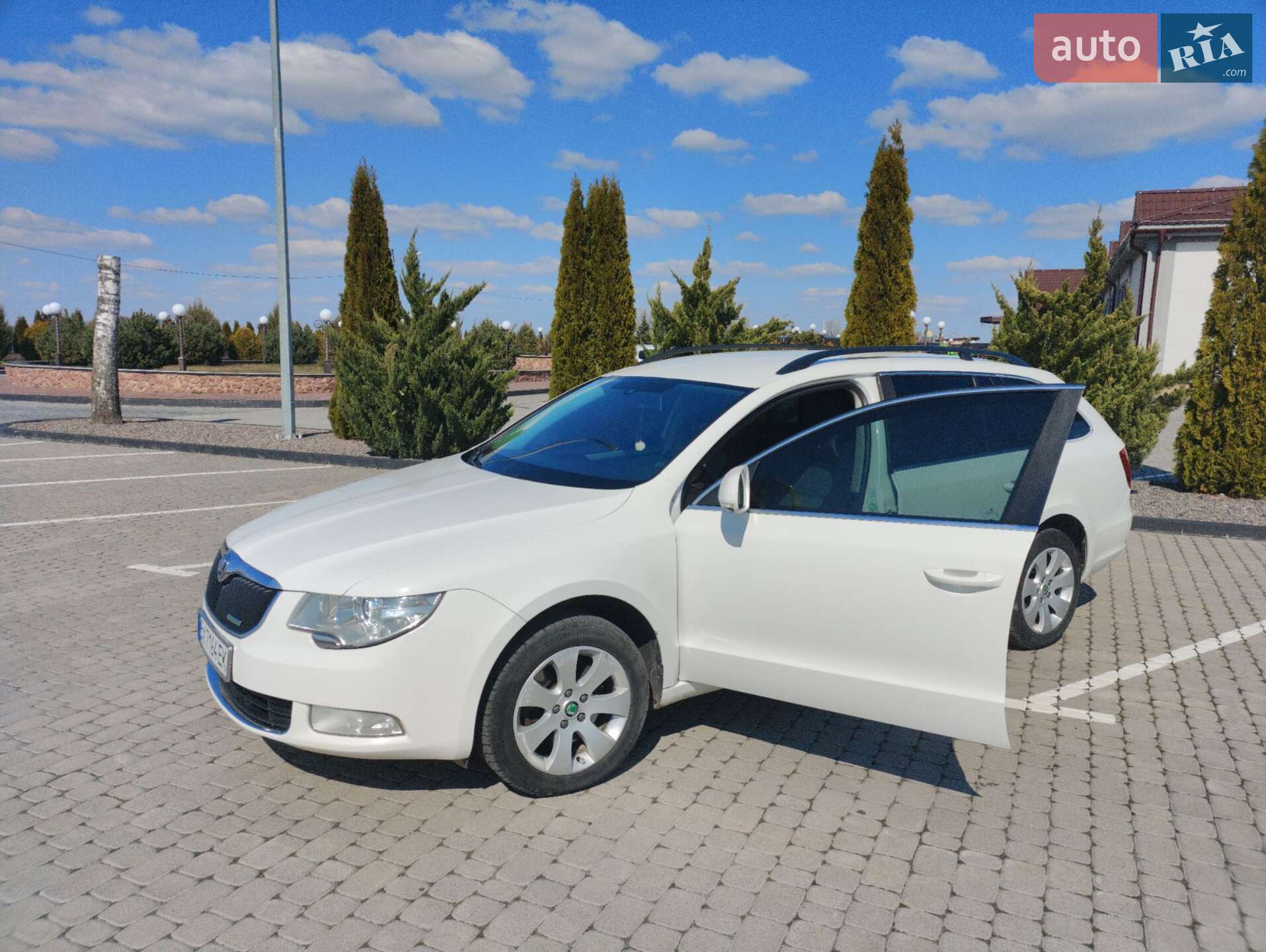 Skoda Superb 2013 VIN TMBJJ73T2D9038220 фото оголошення 5 з 58