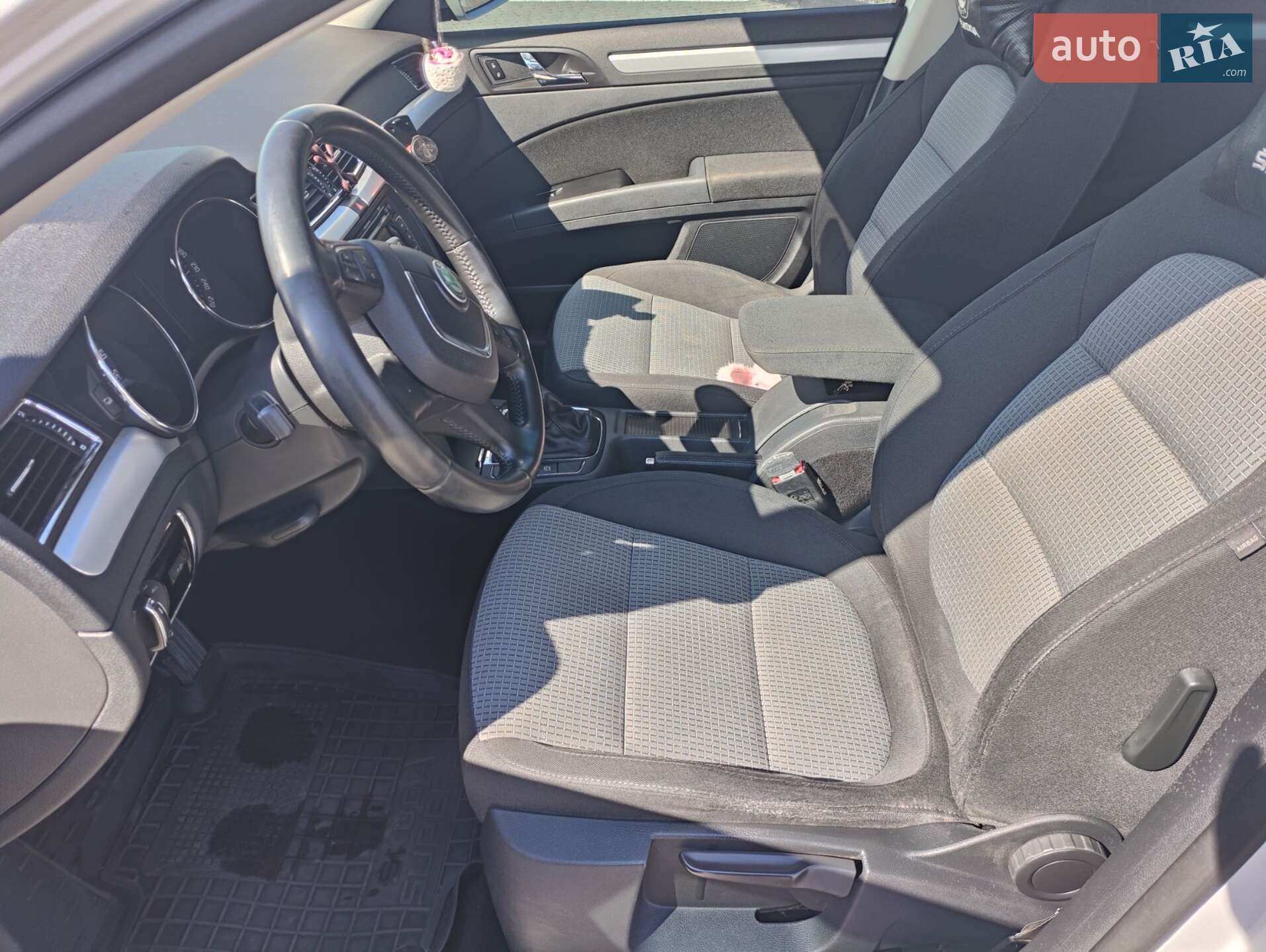 Skoda Superb 2013 VIN TMBJJ73T2D9038220 фото оголошення 11 з 58