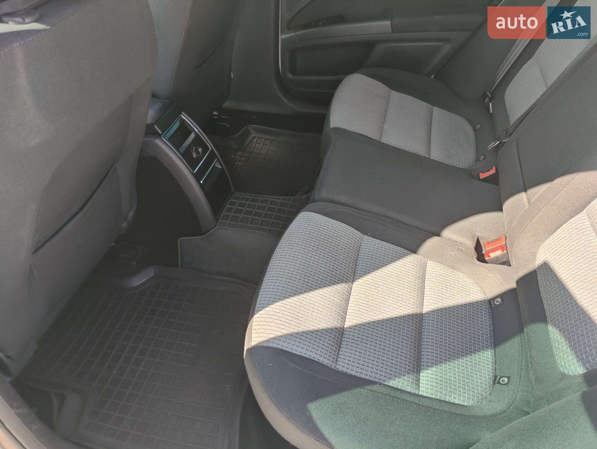 Skoda Superb 2013 VIN TMBJJ73T2D9038220 фото оголошення 18 з 58