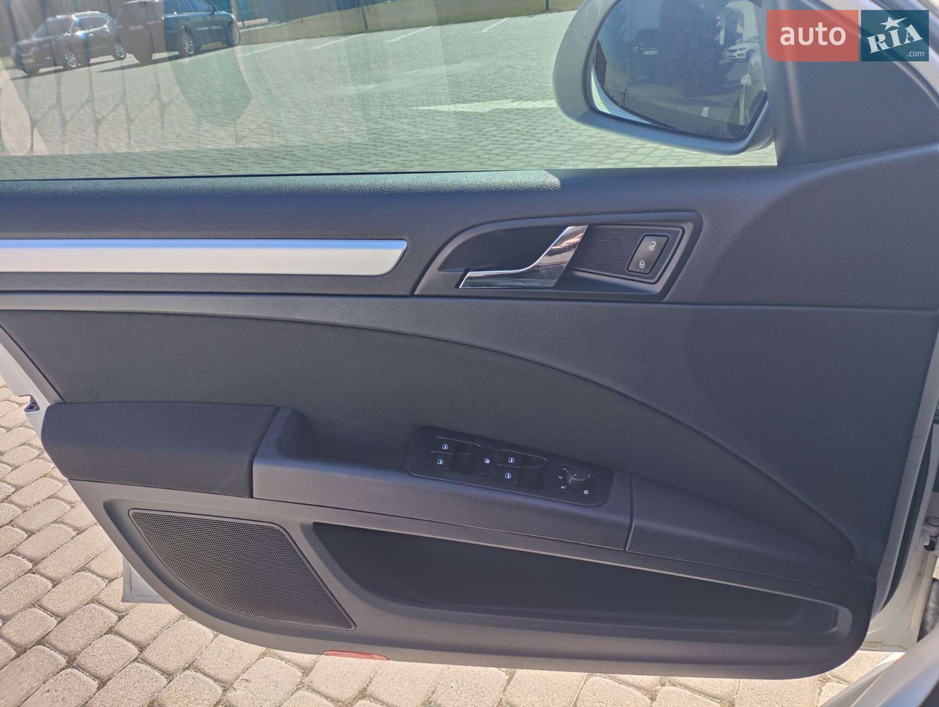Skoda Superb 2013 VIN TMBJJ73T2D9038220 фото оголошення 23 з 58