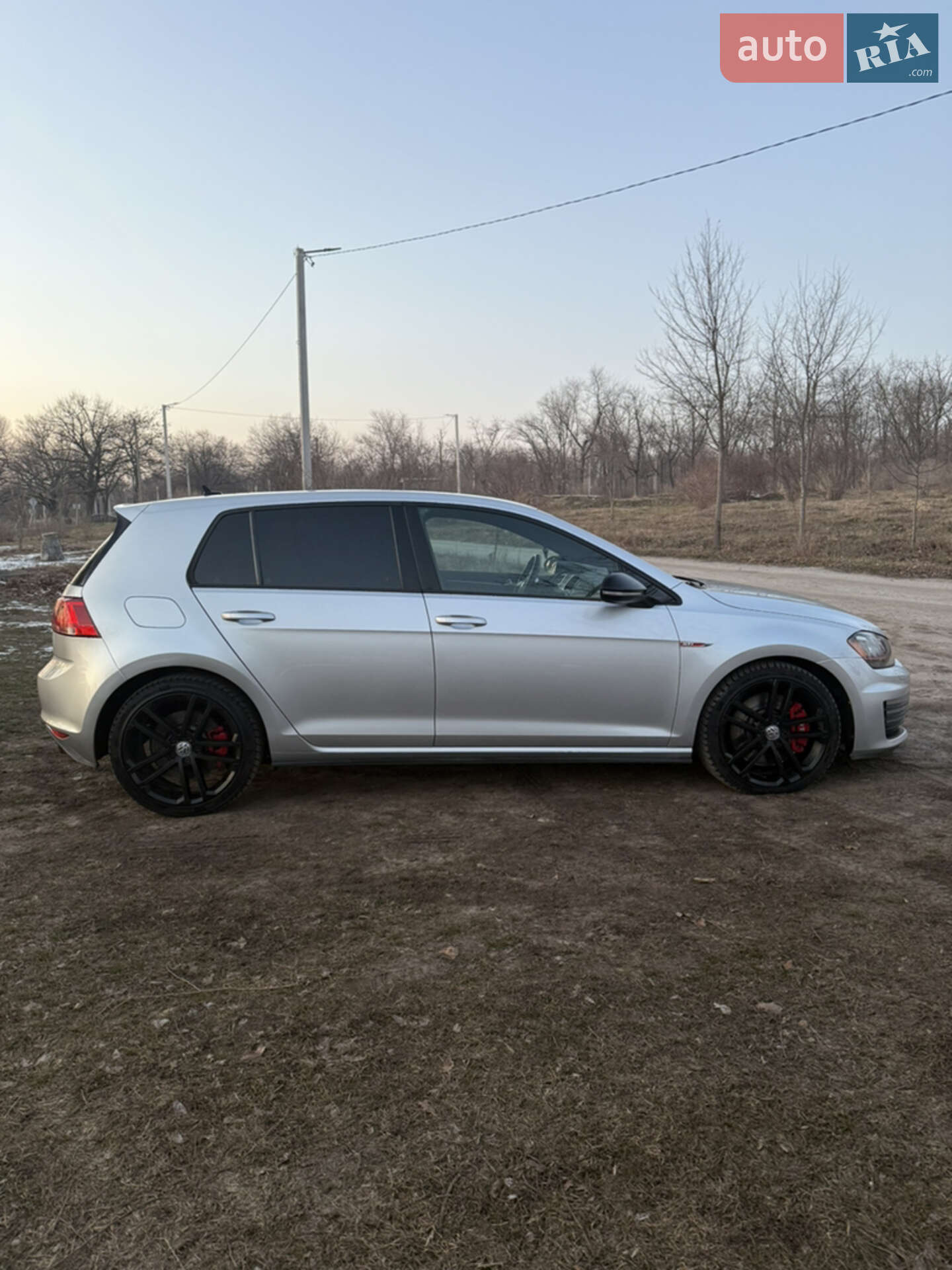 Volkswagen Golf GTI 2017 VIN 3VW447AU5HM061043 фото оголошення 4 з 11