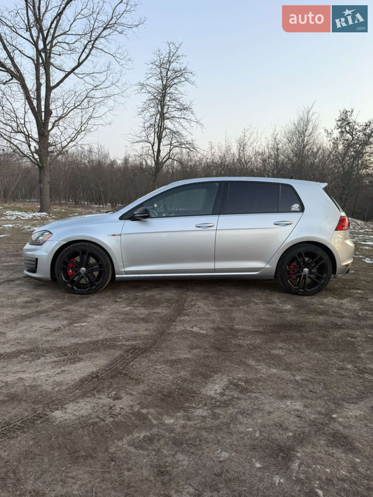 Volkswagen Golf GTI 2017 VIN 3VW447AU5HM061043 фото оголошення 8 з 11