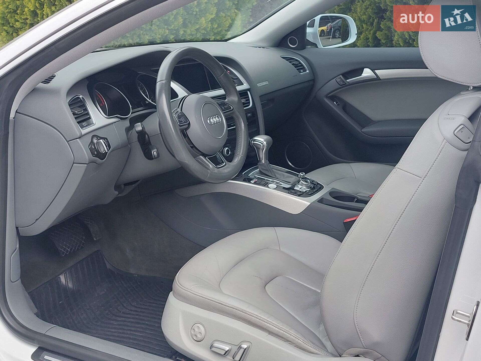 Audi A5 2015 VIN WAUM2AFR1GA030035 фото оголошення 2 з 13
