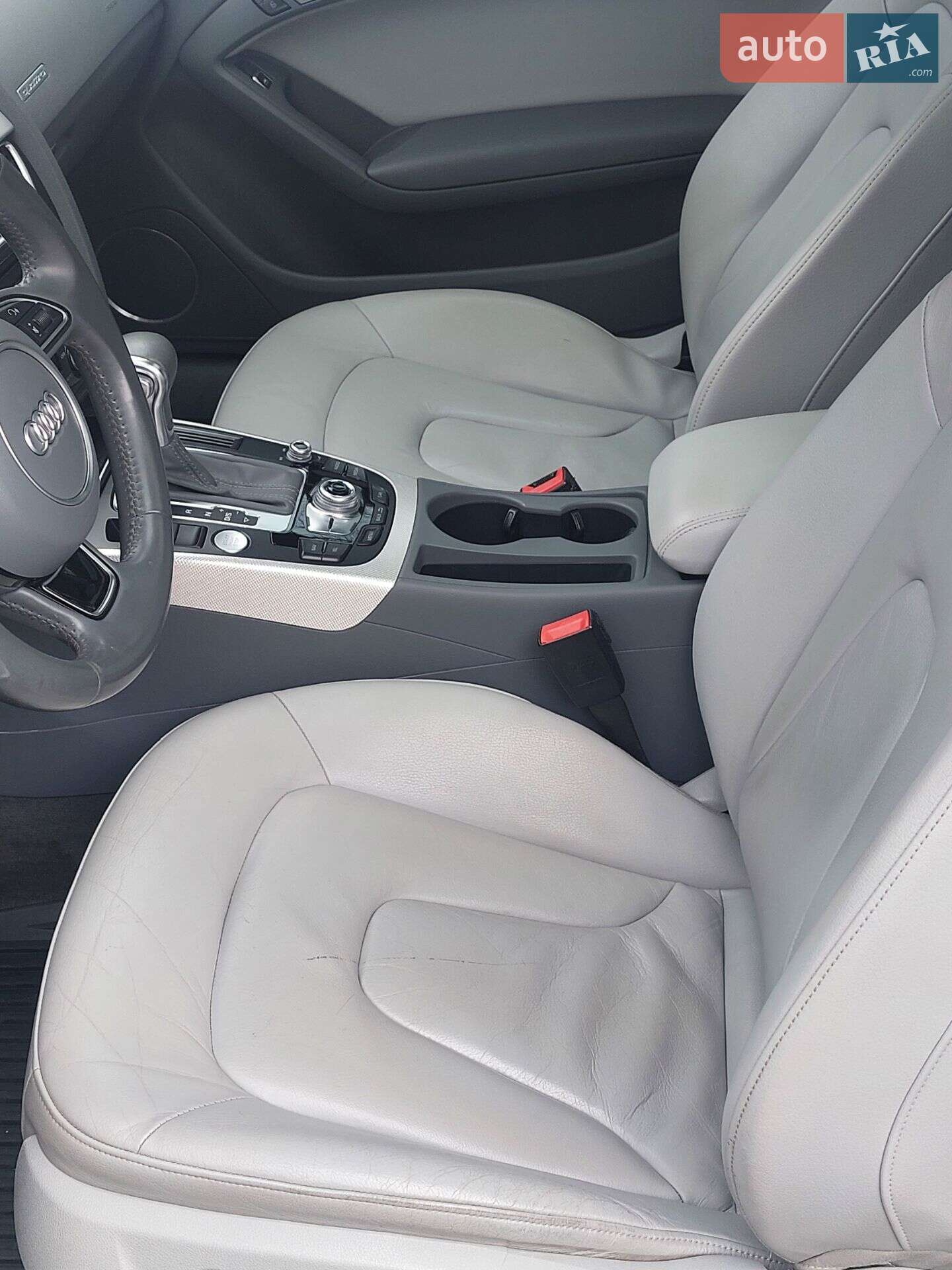 Audi A5 2015 VIN WAUM2AFR1GA030035 фото оголошення 8 з 13