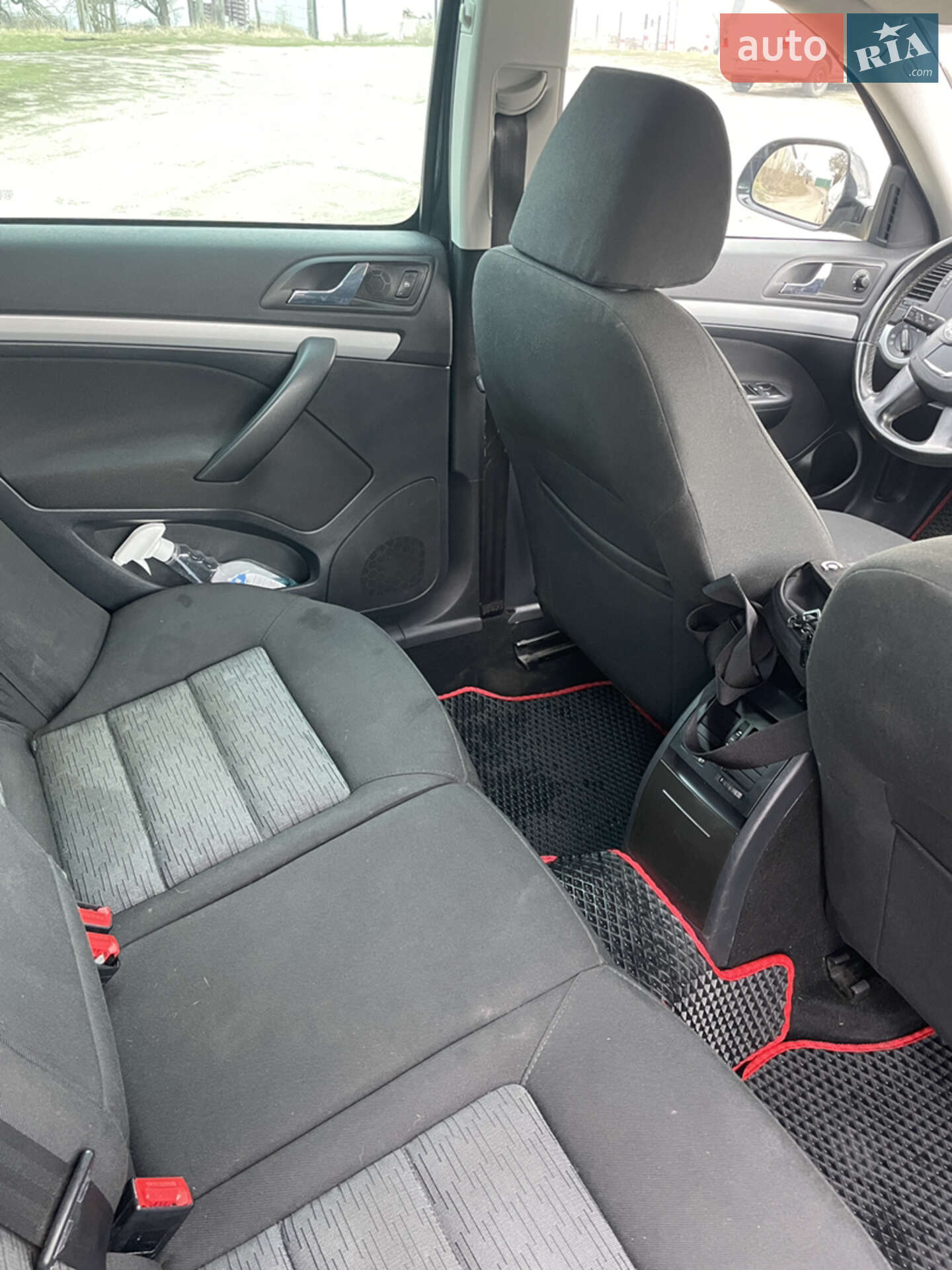 Skoda Octavia 2009 VIN TMBKK61Z2A2076280 фото оголошення 10 з 19