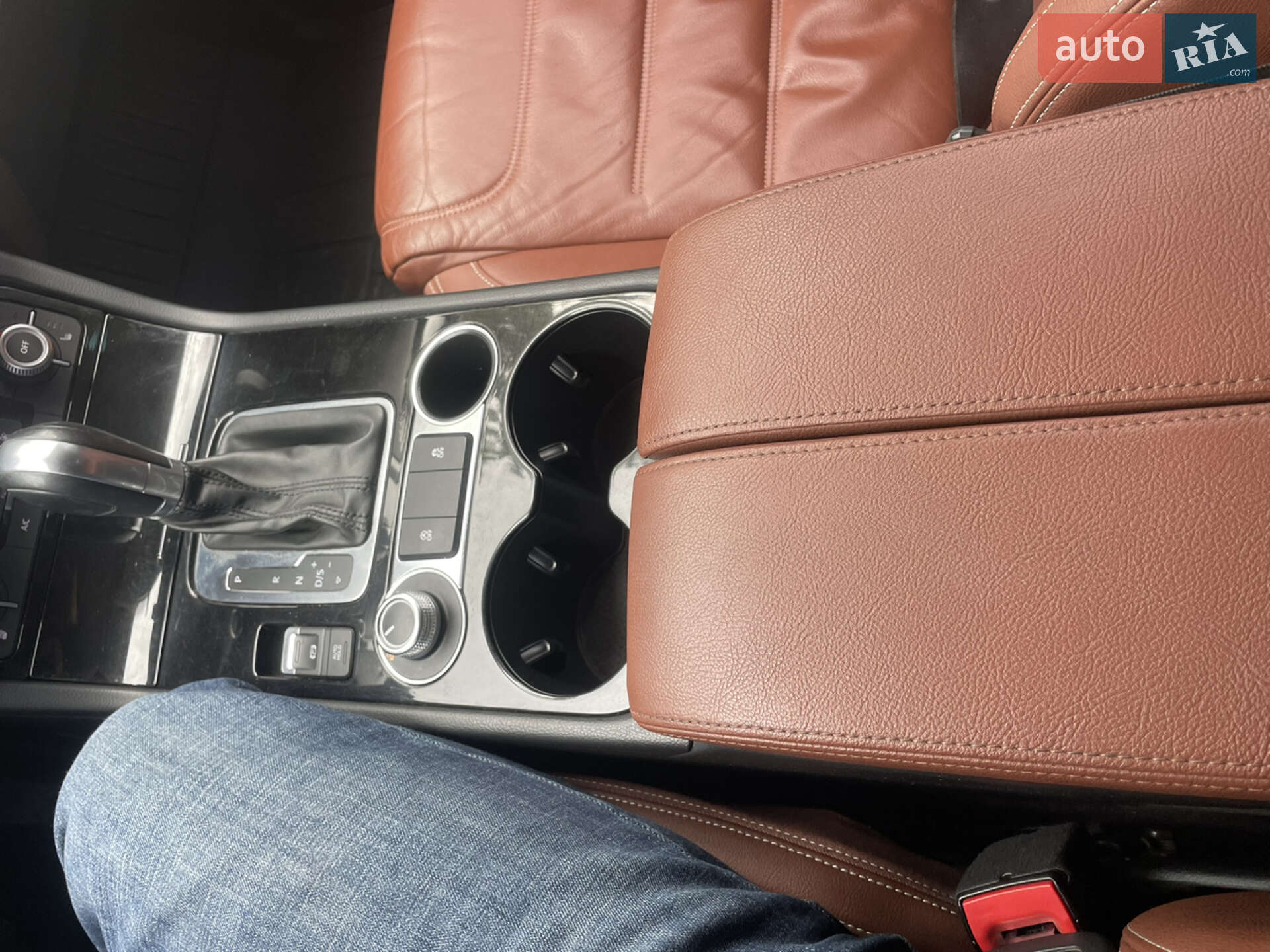 Volkswagen Touareg 2018 VIN WVGZZZ7PZJD014124 фото оголошення 23 з 30