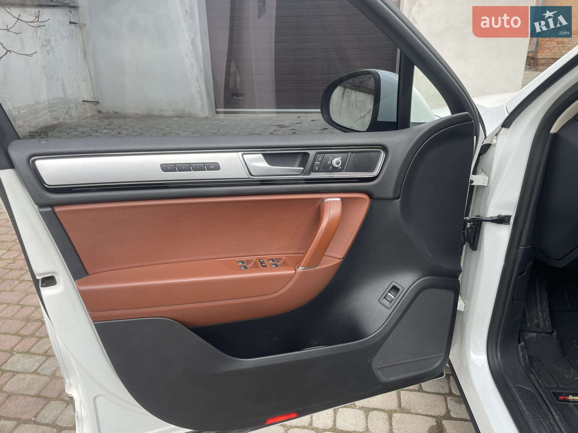 Volkswagen Touareg 2018 VIN WVGZZZ7PZJD014124 фото оголошення 28 з 30