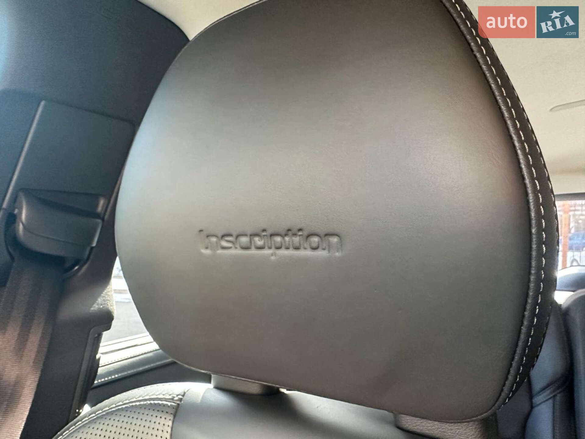 Volvo XC90 2020 VIN YV1LCK2UCL1618207 фото оголошення 28 з 38