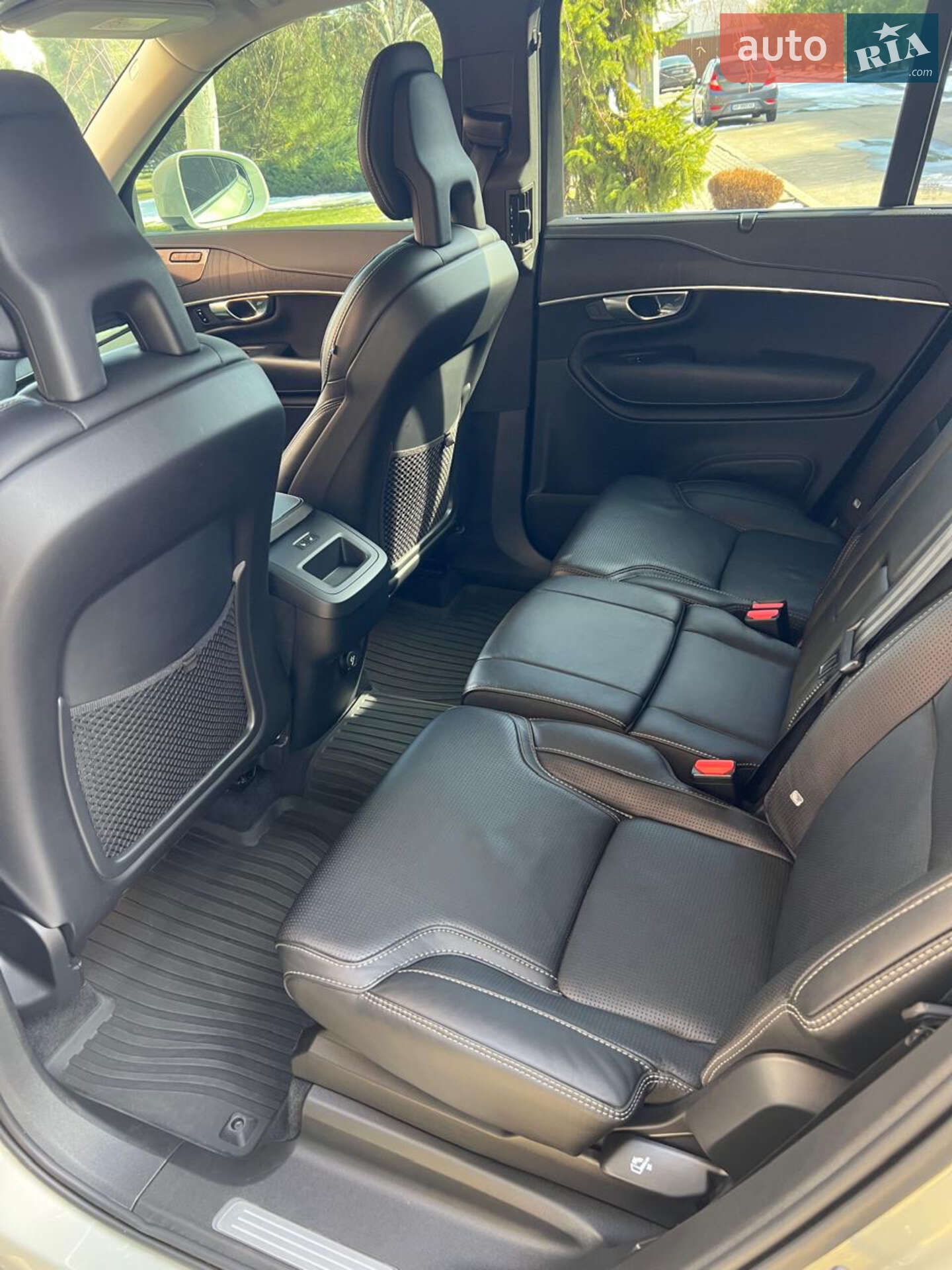 Volvo XC90 2020 VIN YV1LCK2UCL1618207 фото оголошення 26 з 38