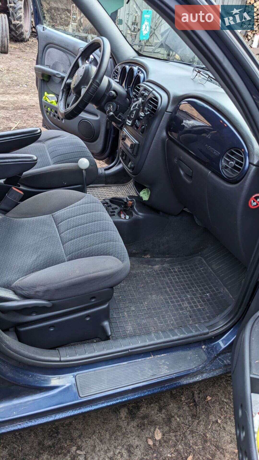 Chrysler PT Cruiser 2003 VIN 1C8FYN8U53T600165 фото оголошення 8 з 26