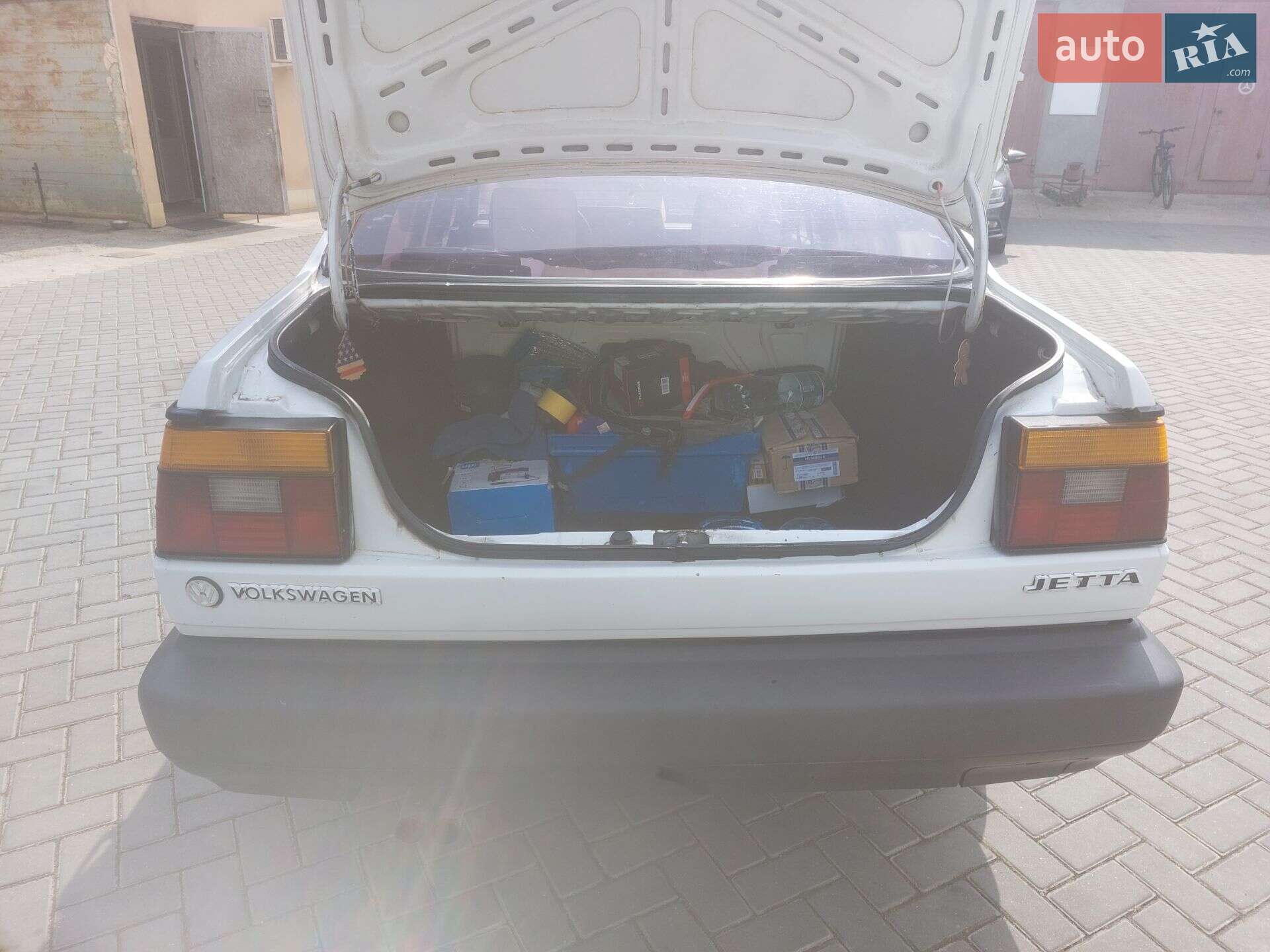Volkswagen Jetta 1986 VIN WVWZZZ16ZHW232625 фото оголошення 6 з 12