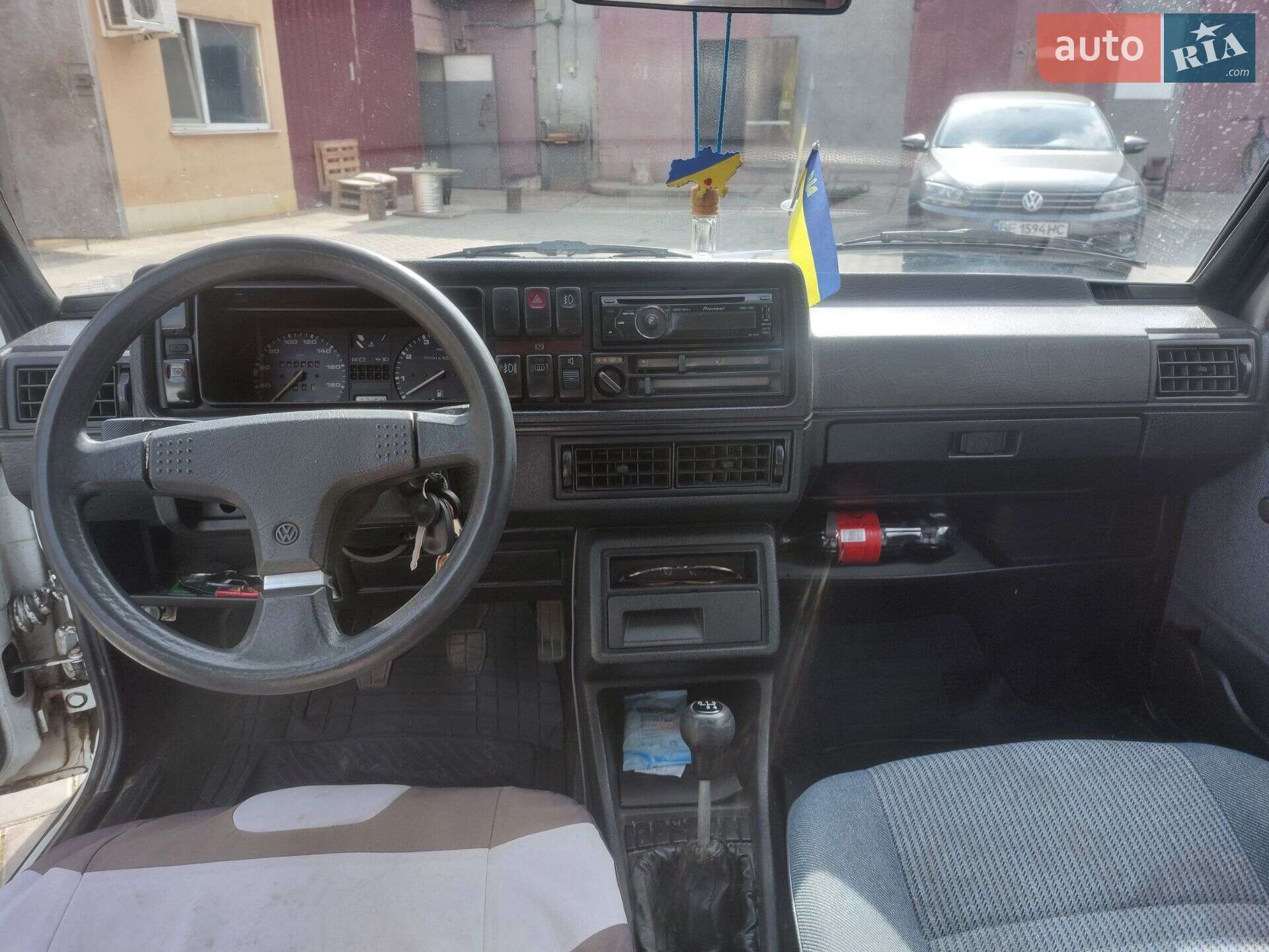 Volkswagen Jetta 1986 VIN WVWZZZ16ZHW232625 фото оголошення 8 з 12