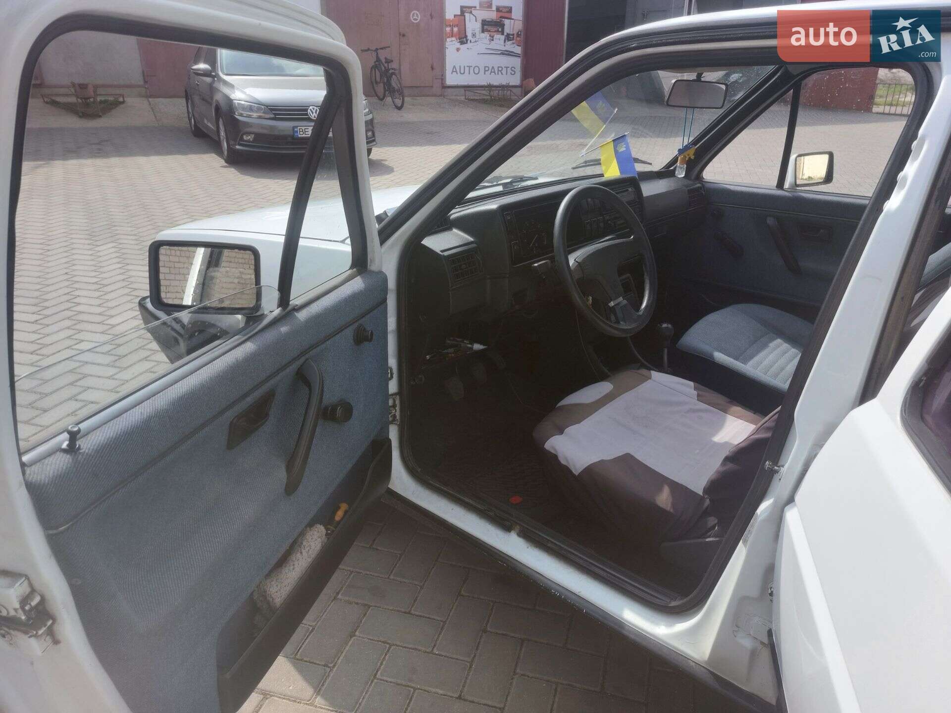 Volkswagen Jetta 1986 VIN WVWZZZ16ZHW232625 фото оголошення 9 з 12