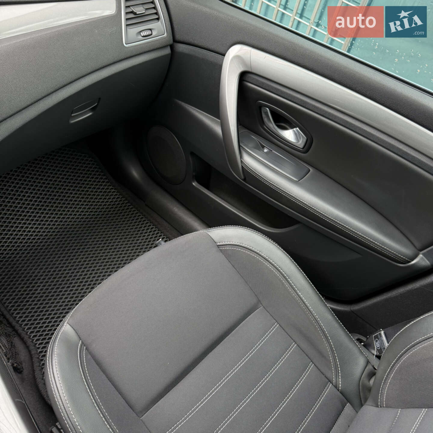 Renault Laguna 2011 VIN VF1KTD90E44940223 фото оголошення 15 з 15