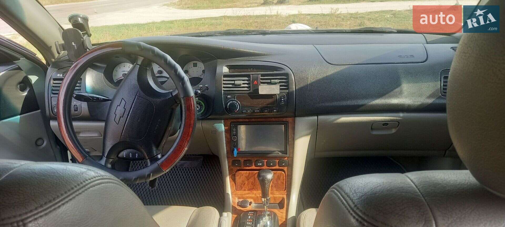 Chevrolet Evanda 2004 VIN Y6DLA69ZE5B142848 фото оголошення 3 з 9
