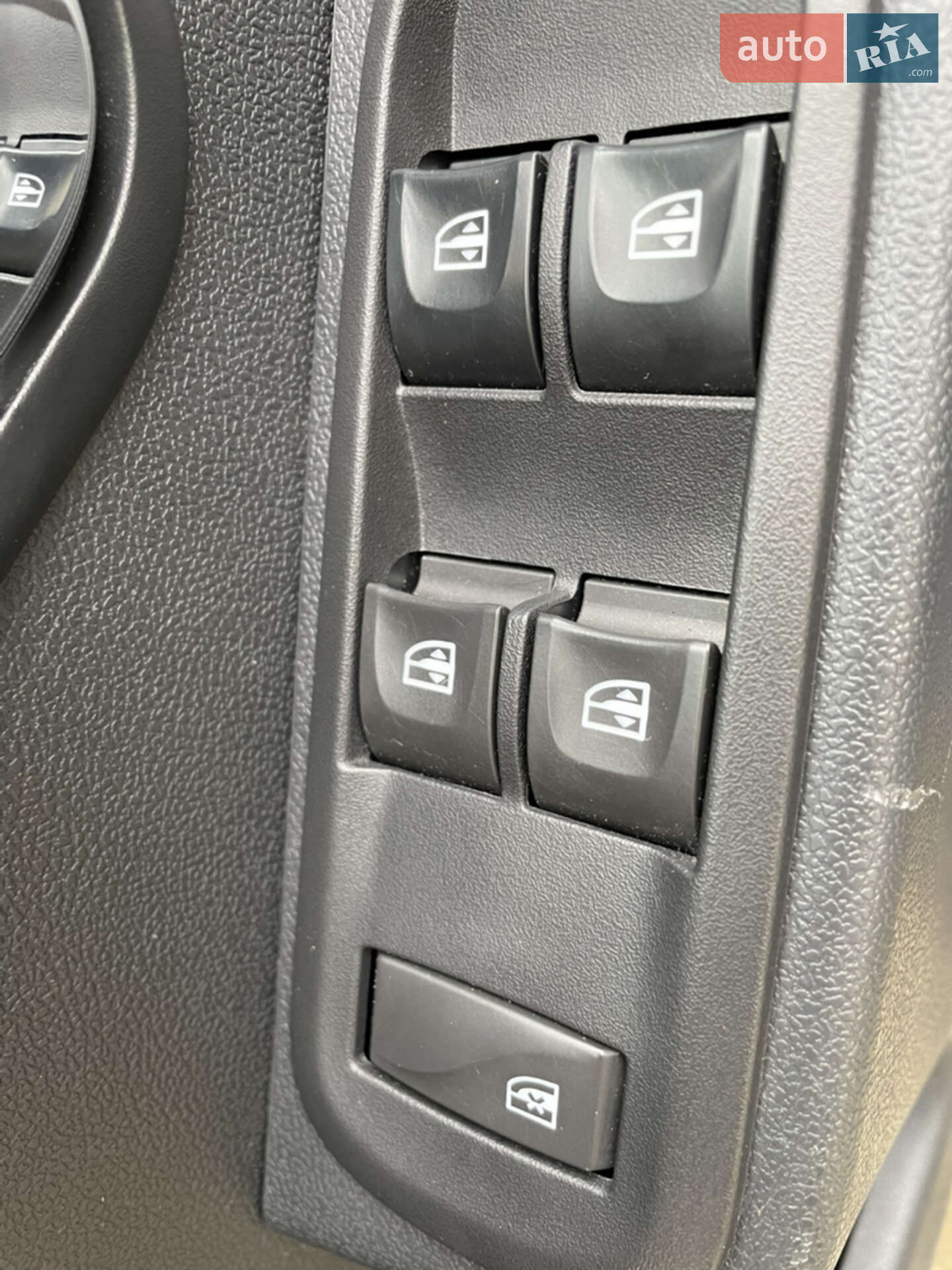 Dacia Duster 2015 VIN UU1HSDA2652584711 фото оголошення 17 з 34