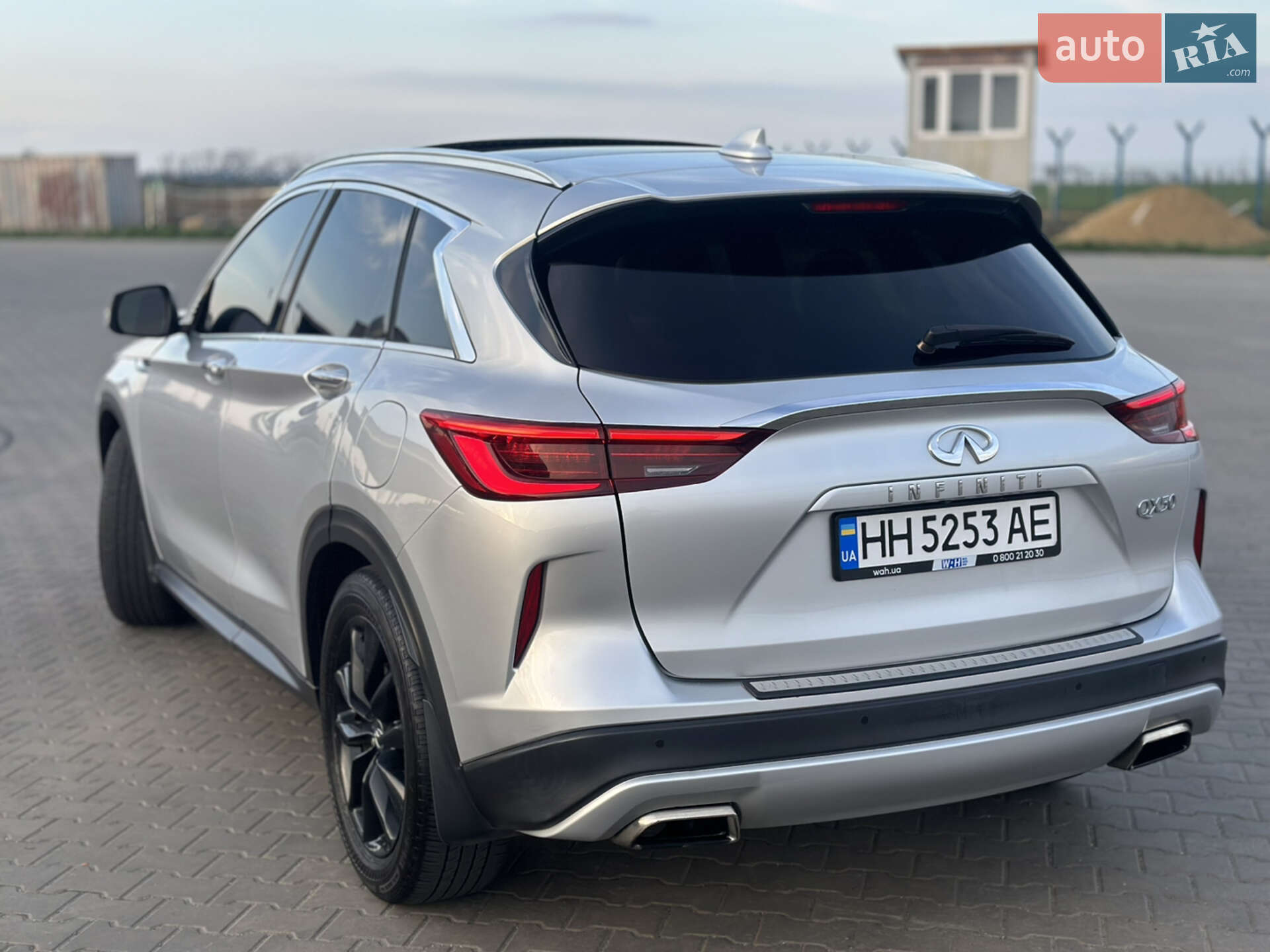 Infiniti QX50 2018 VIN 3PCAJ5M16KF107320 фото оголошення 6 з 48