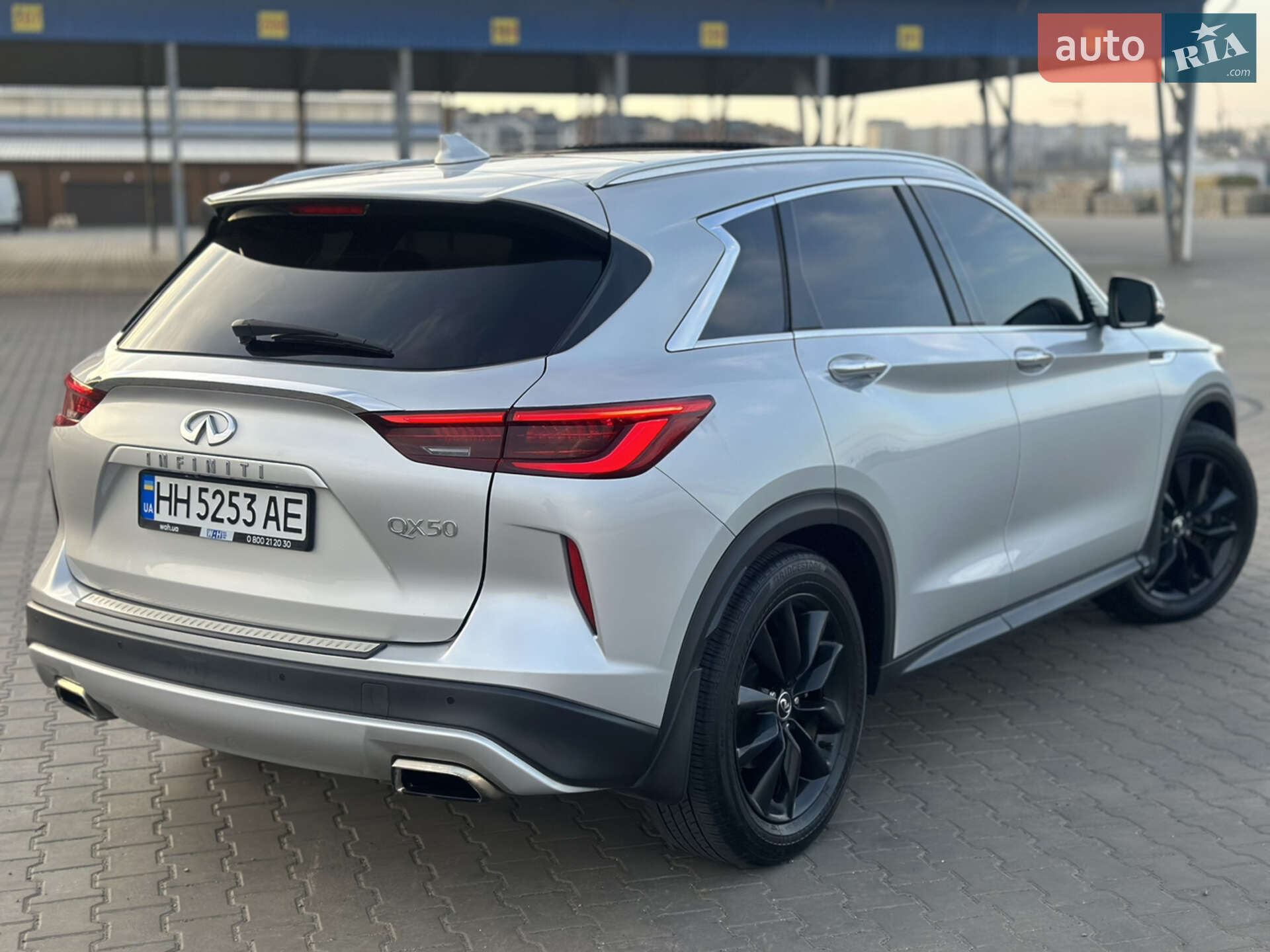 Infiniti QX50 2018 VIN 3PCAJ5M16KF107320 фото оголошення 9 з 48