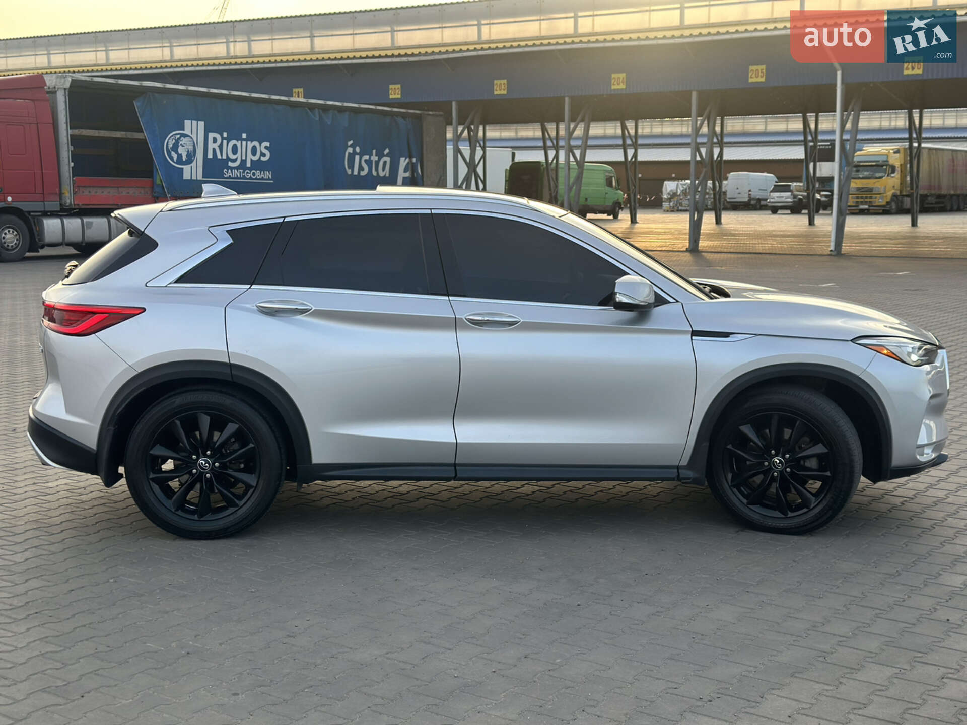 Infiniti QX50 2018 VIN 3PCAJ5M16KF107320 фото оголошення 11 з 48
