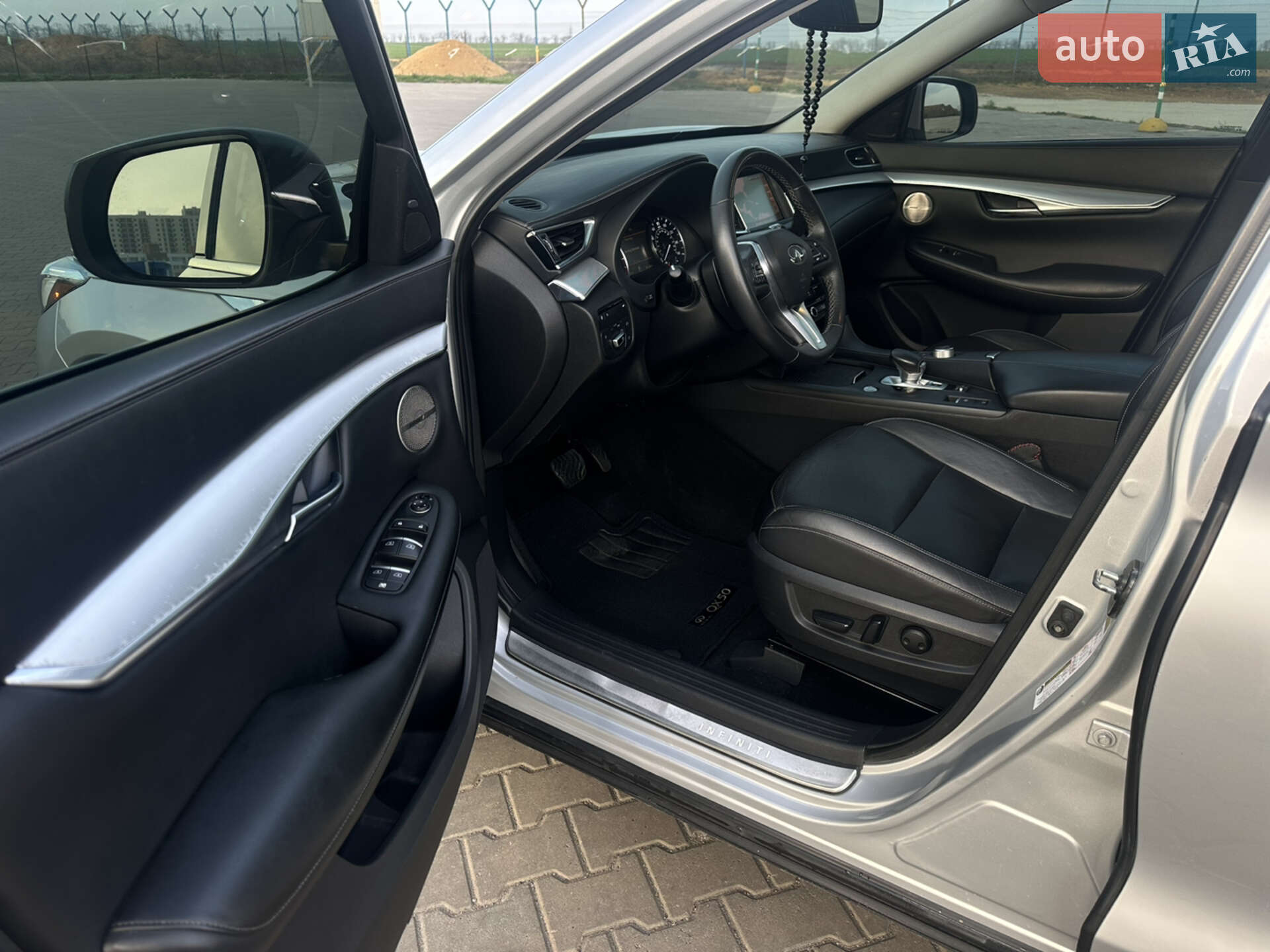 Infiniti QX50 2018 VIN 3PCAJ5M16KF107320 фото оголошення 19 з 48