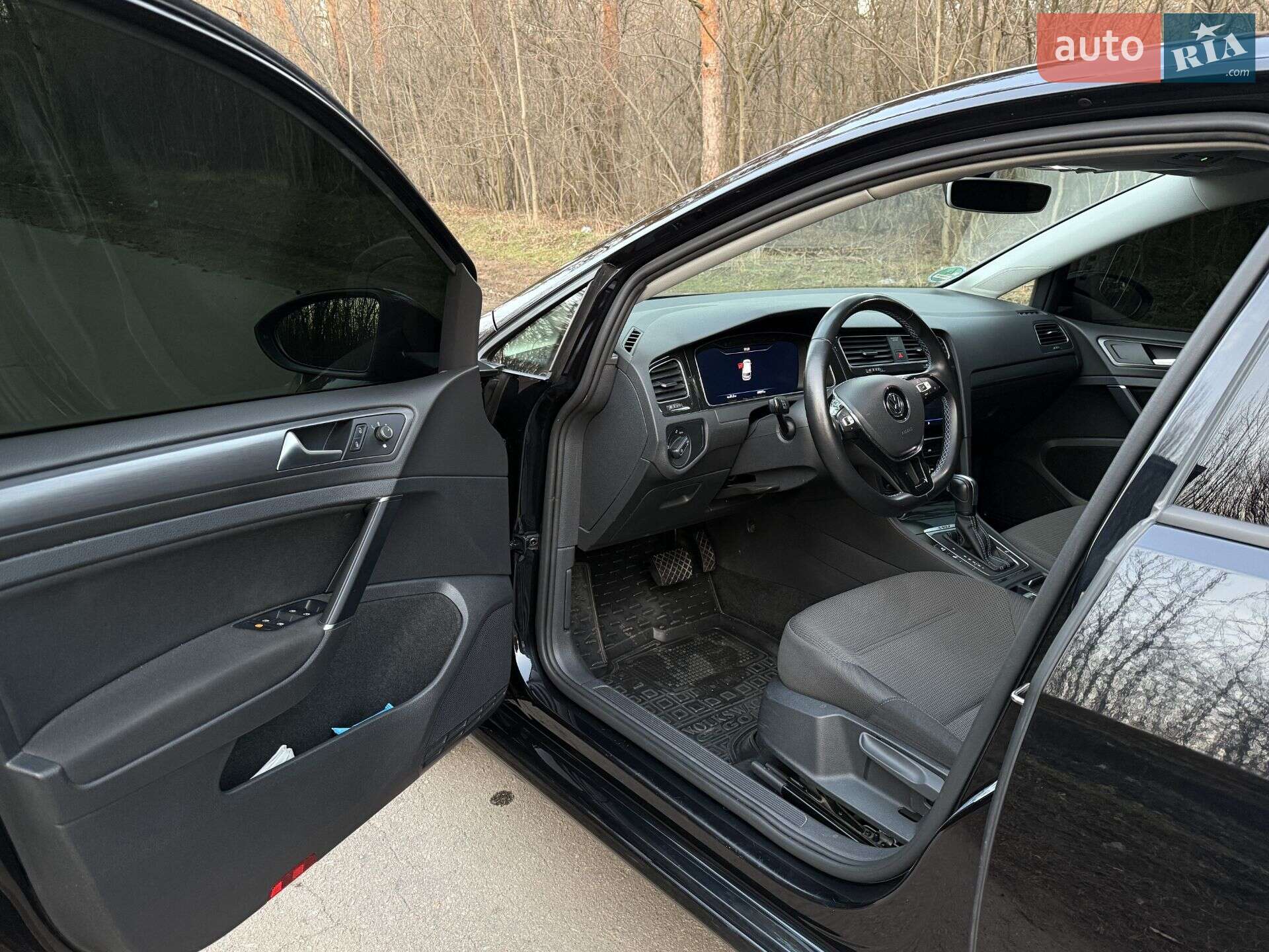 Volkswagen e-Golf 2020 VIN WVWZZZAUZL8916304 фото оголошення 12 з 22