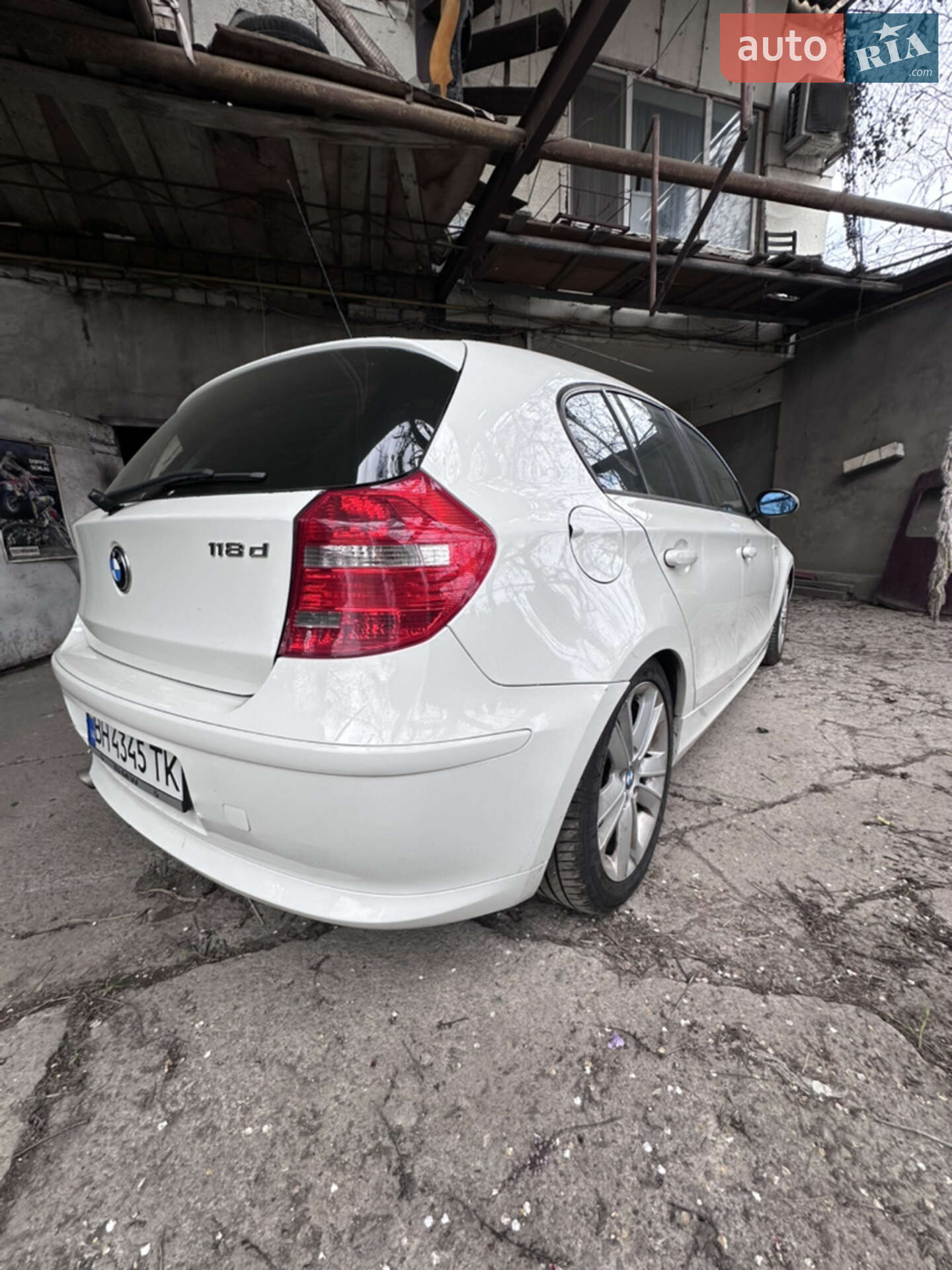 BMW 1 Series 2008 VIN WBAUD710X0PD94353 фото оголошення 23 з 26