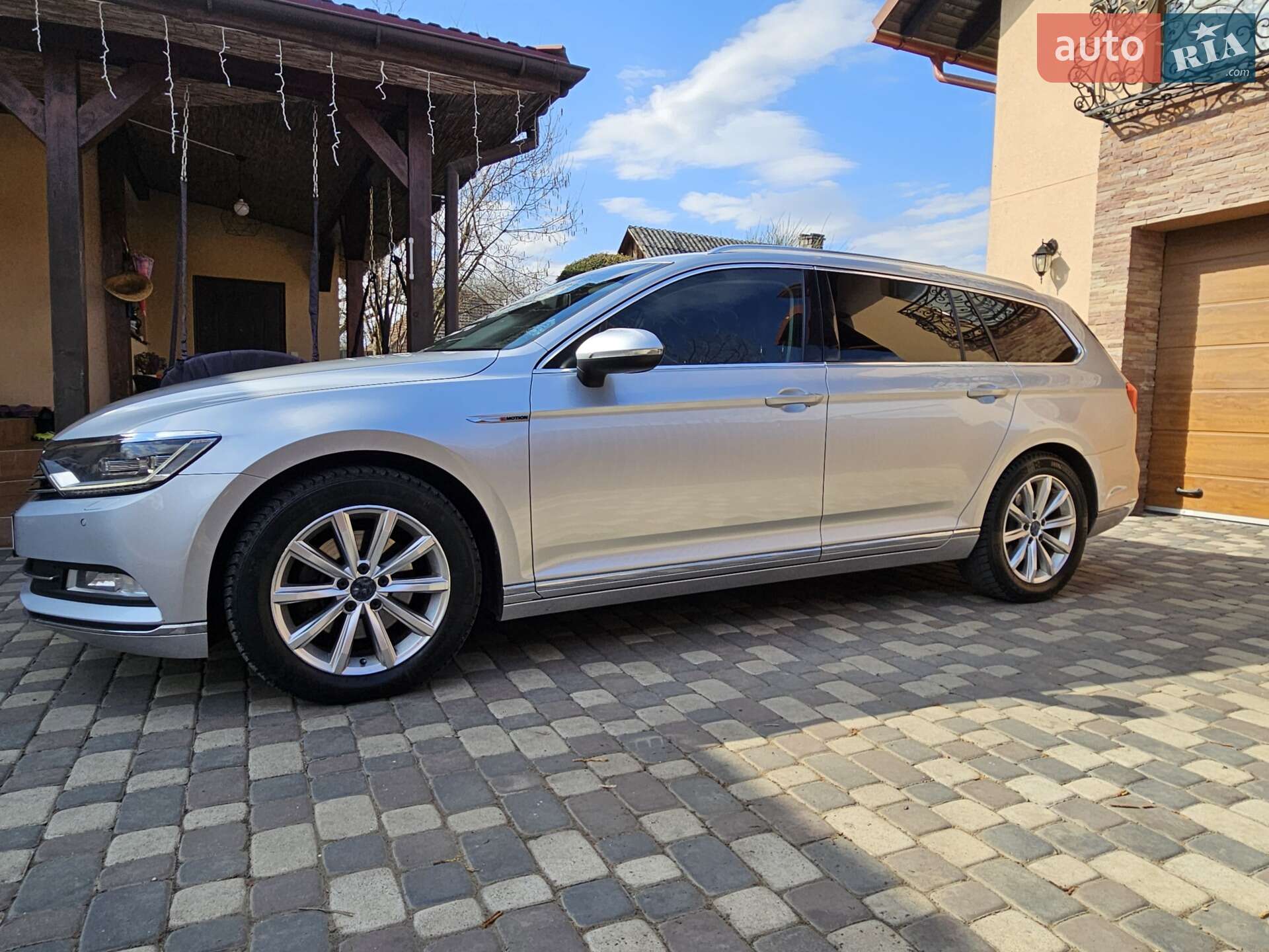 Volkswagen Passat 2015 VIN WVWZZZ3CZFE503343 фото оголошення 2 з 18