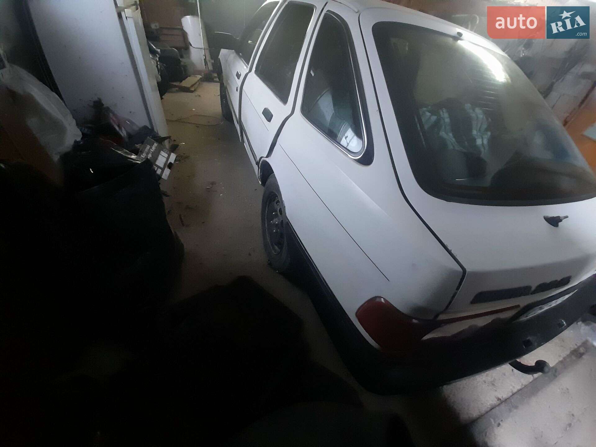 Ford Sierra 1987 VIN WF0AXXCBBAHM33078 фото оголошення 10 з 10