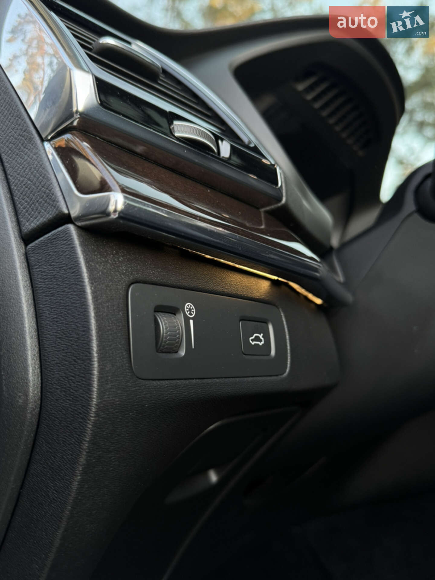 Volvo XC90 2015 VIN YV4A22PK7G1003237 фото оголошення 17 з 36