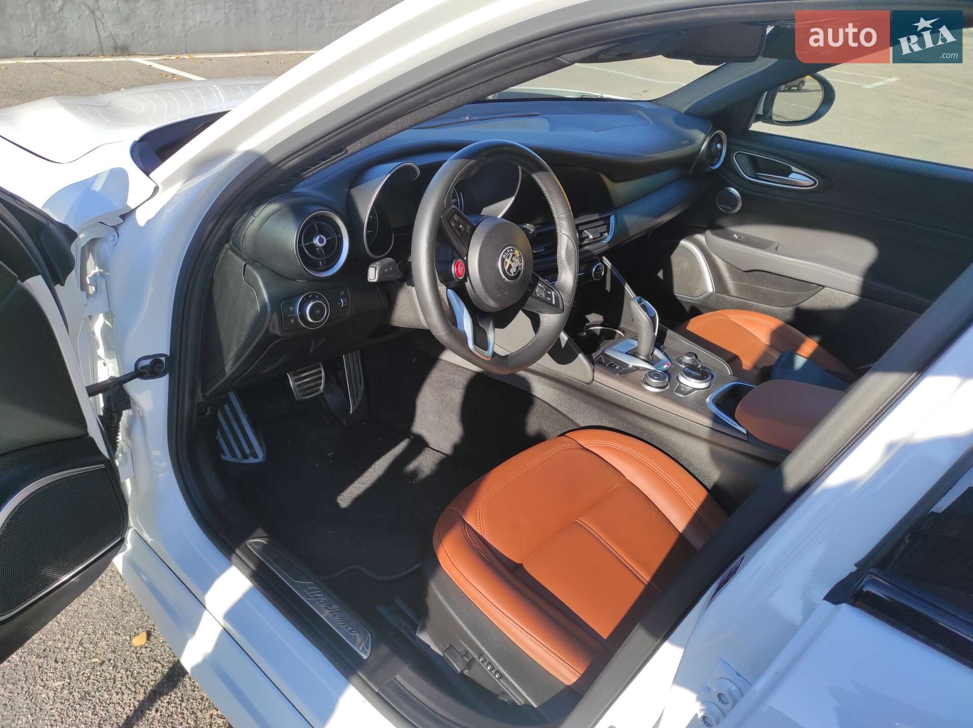 Alfa Romeo Giulia 2022 VIN ZARFANBNXN7663335 фото оголошення 24 з 164