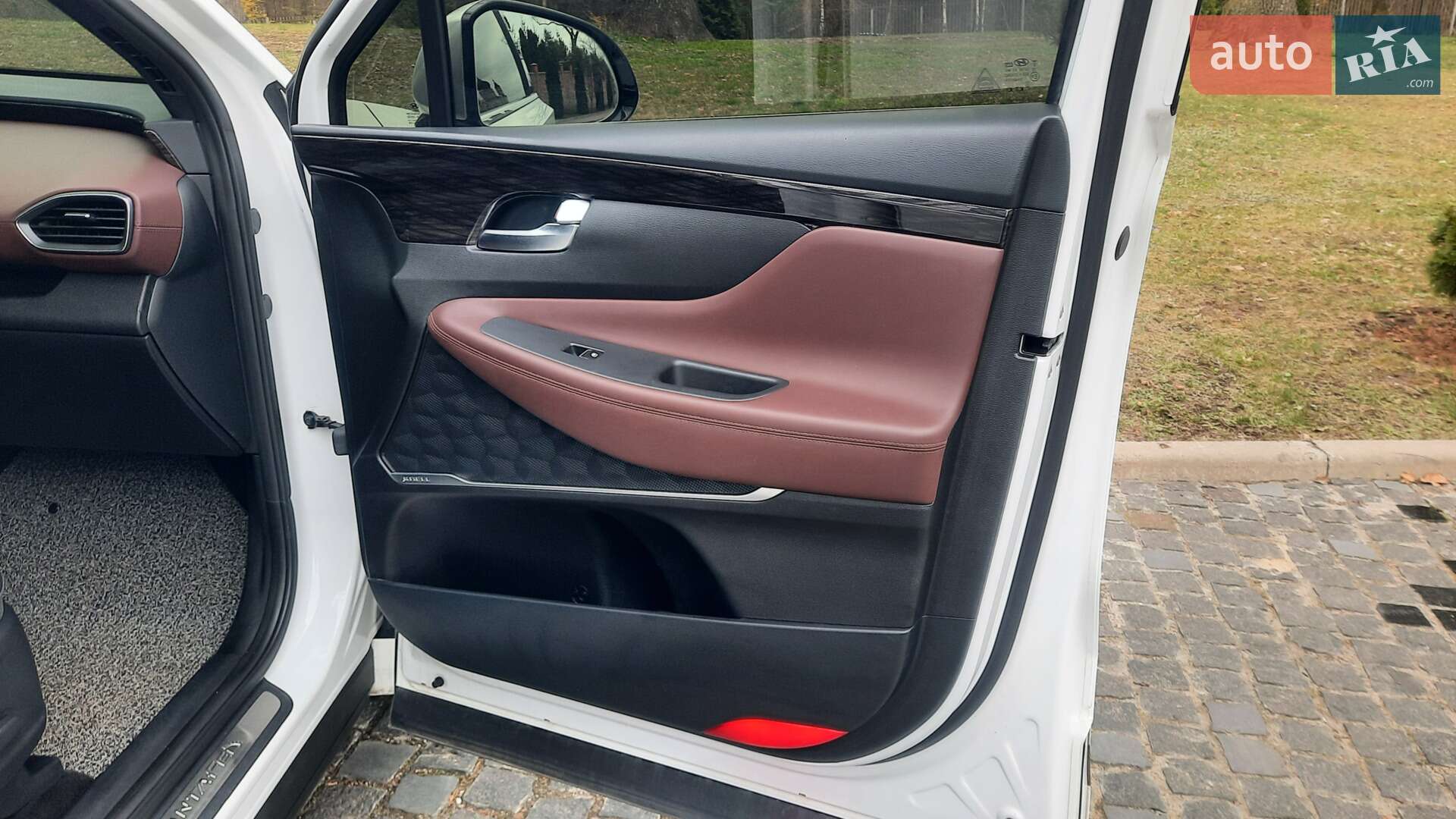 Hyundai Santa FE 2018 VIN KMHS581CDKU108194 фото оголошення 48 з 162